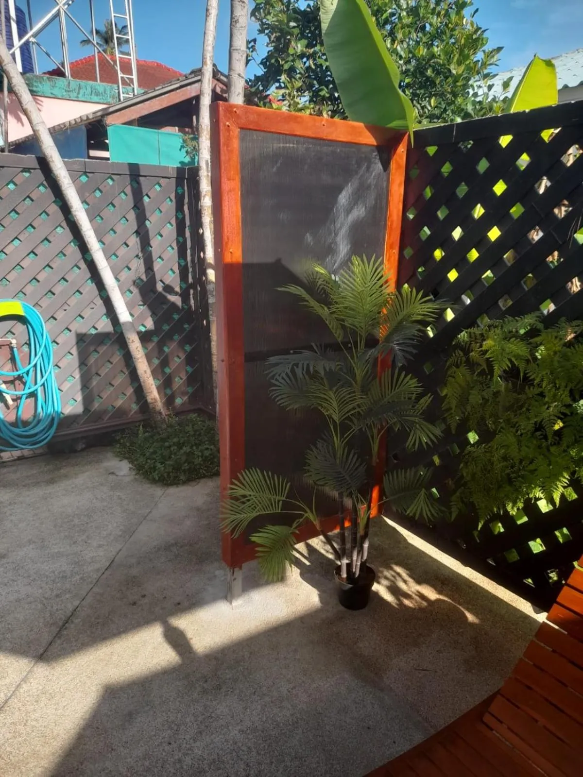 Swimming pool in Bee Nat Garden Resort