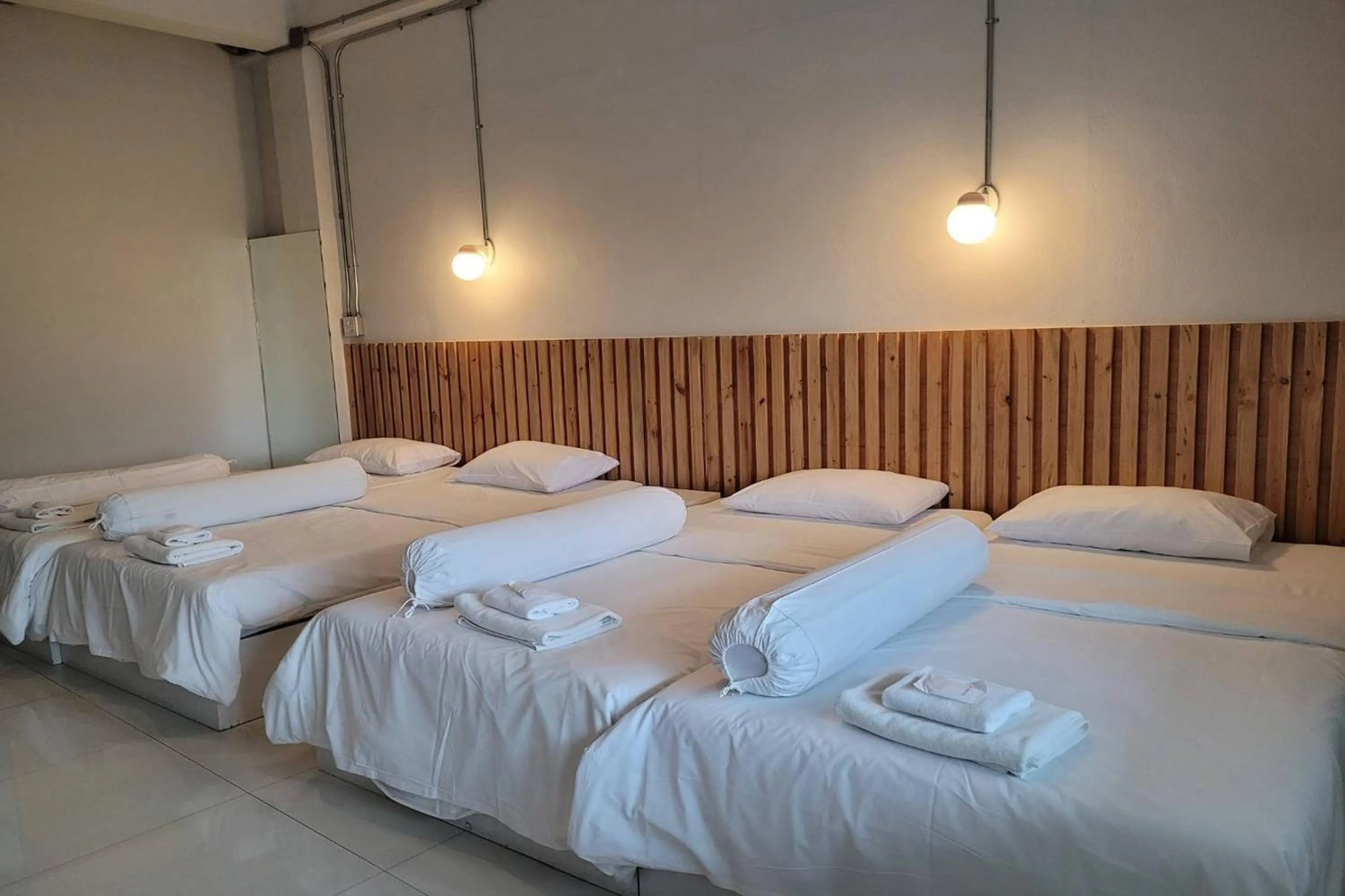 Bedroom, Bed in ASAYA House