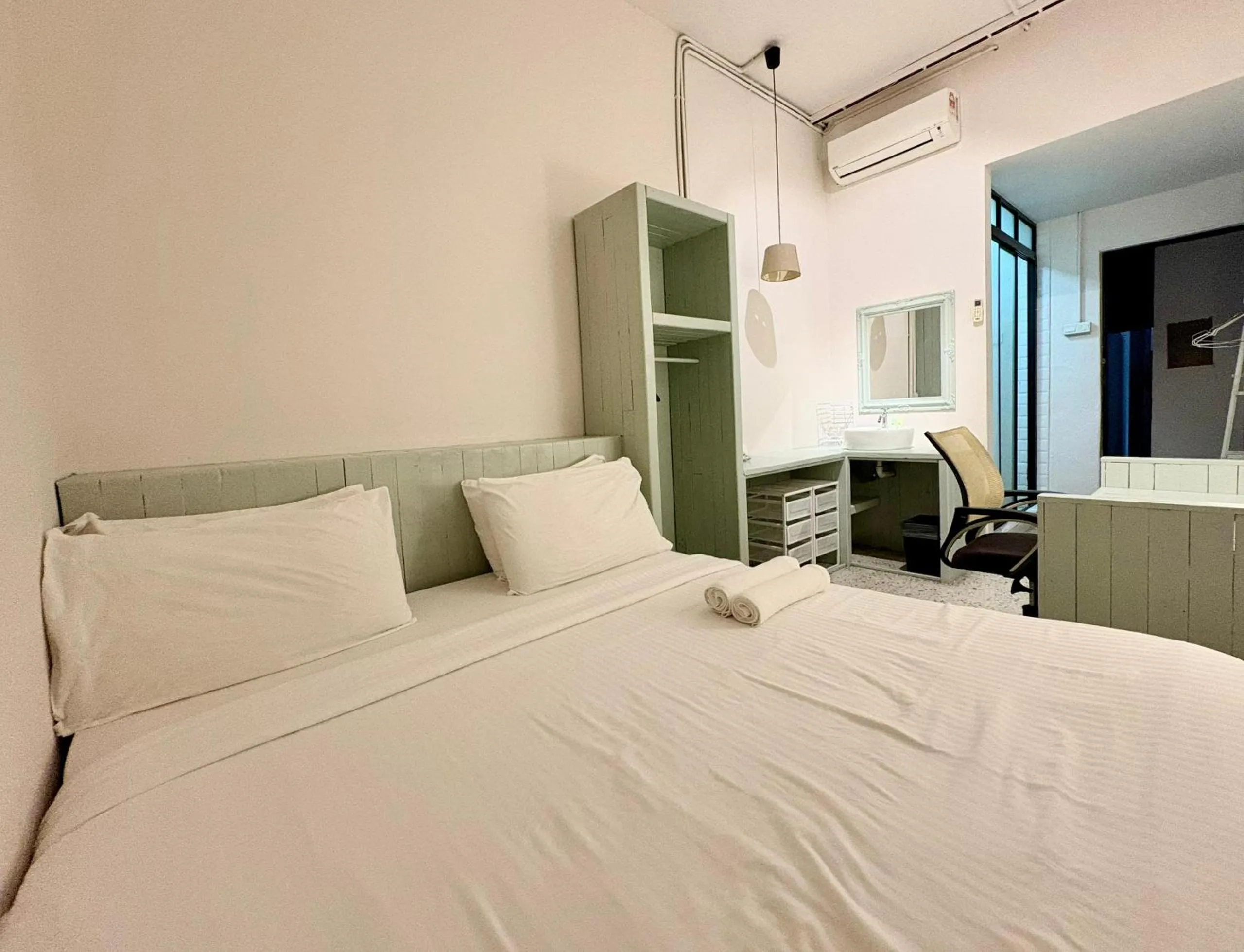 Bedroom, Bed in Kim Haus Loft