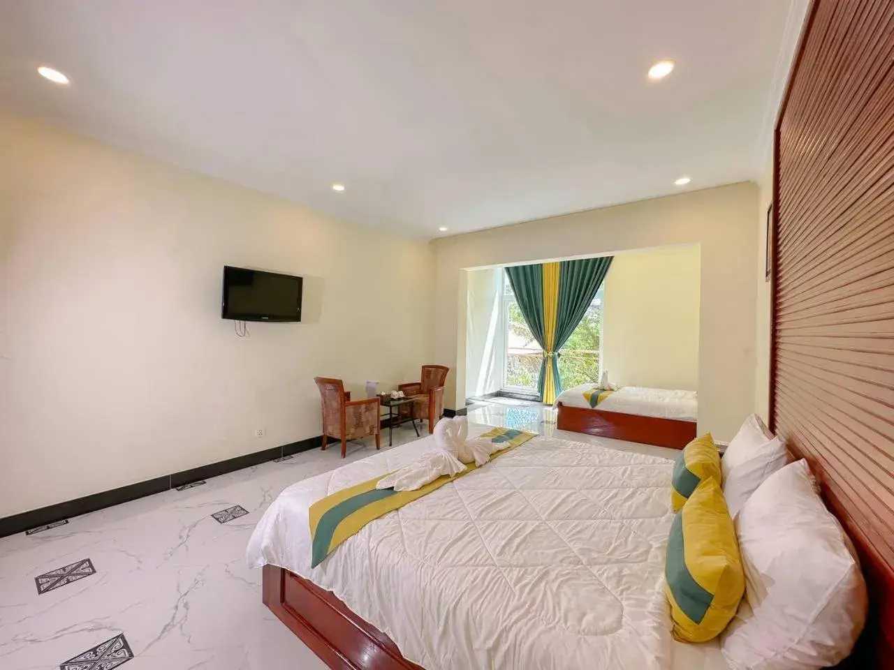 Family Suite in Summer Resort Family Suite in Summer Resort