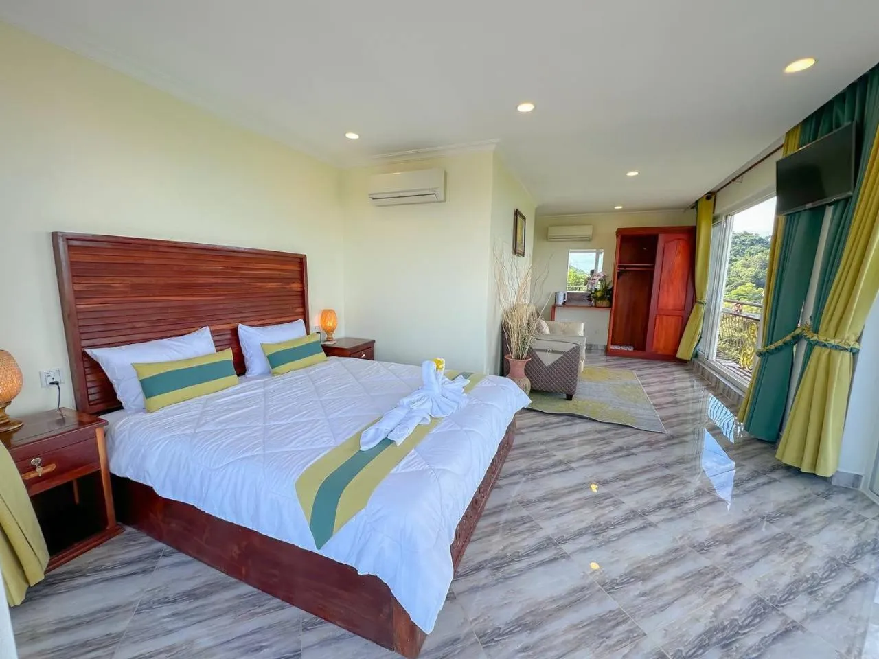 Photo of the whole room, Bed in Summer Resort