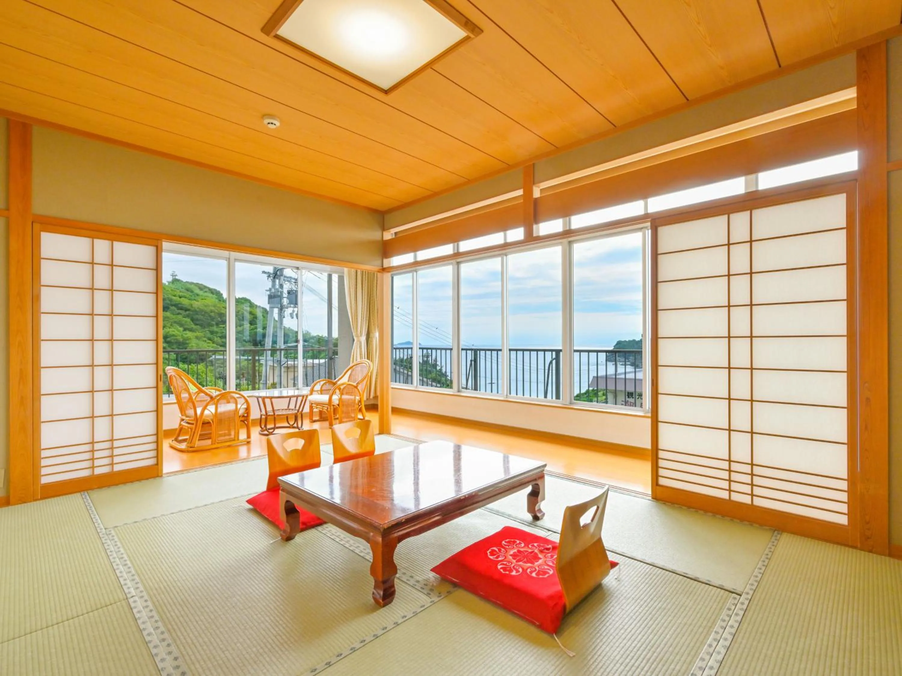 Photo of the whole room in Futagojimasou