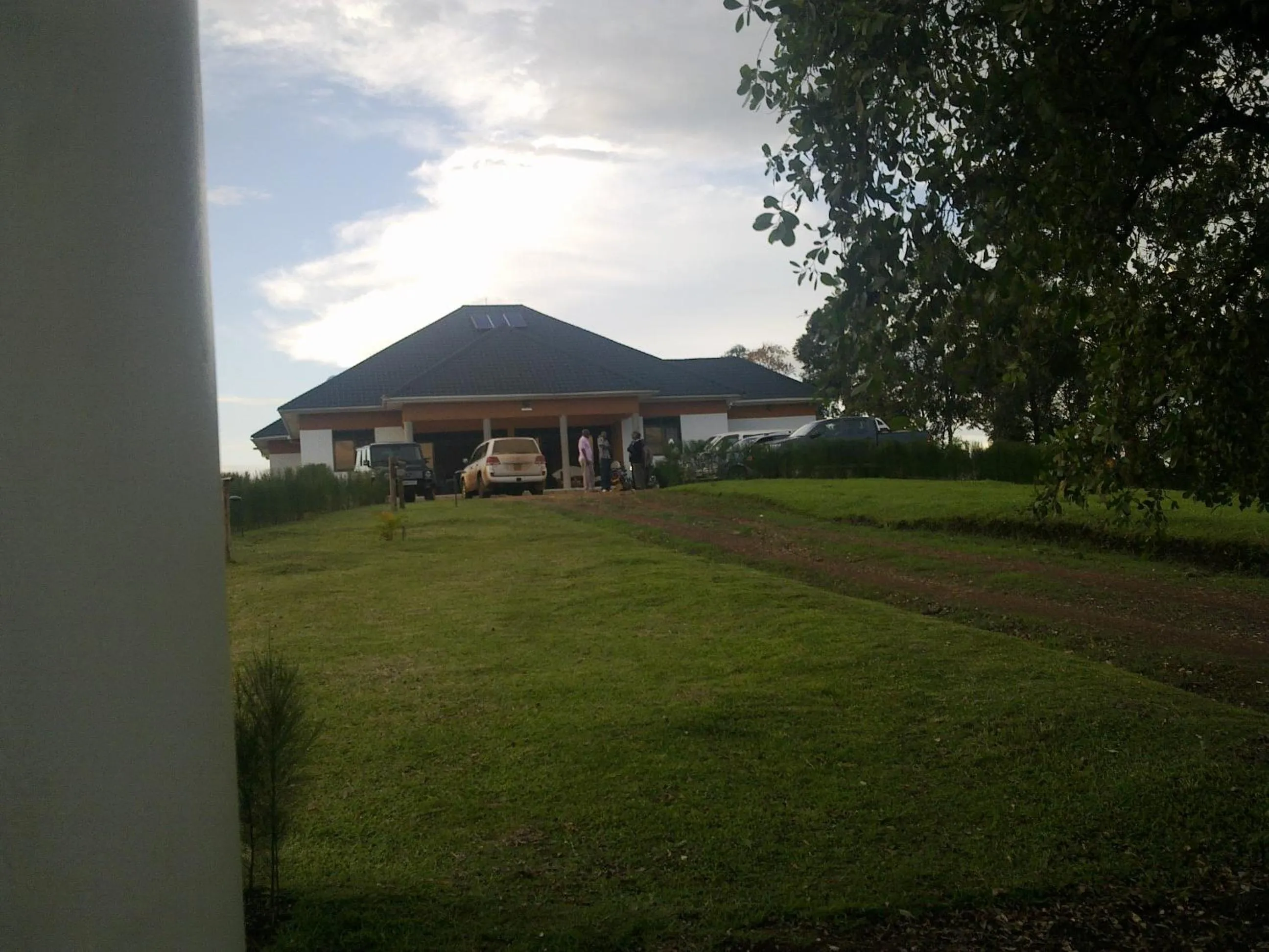Garden in The Crested Crane Bwindi Hotel