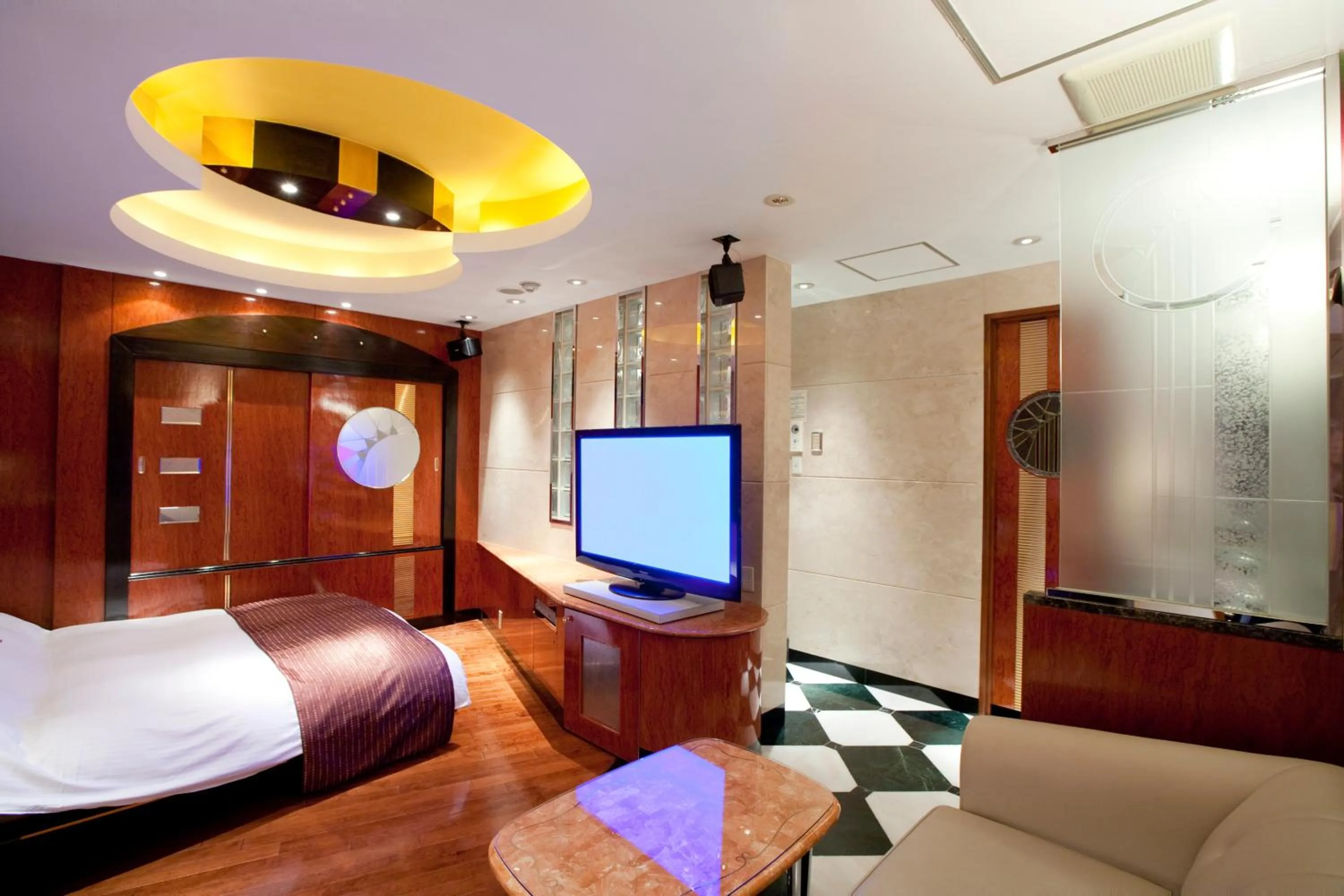 Photo of the whole room, Bed in HOTEL & SPA J-MEX Shinjuku Kabukicho (Adult Only)