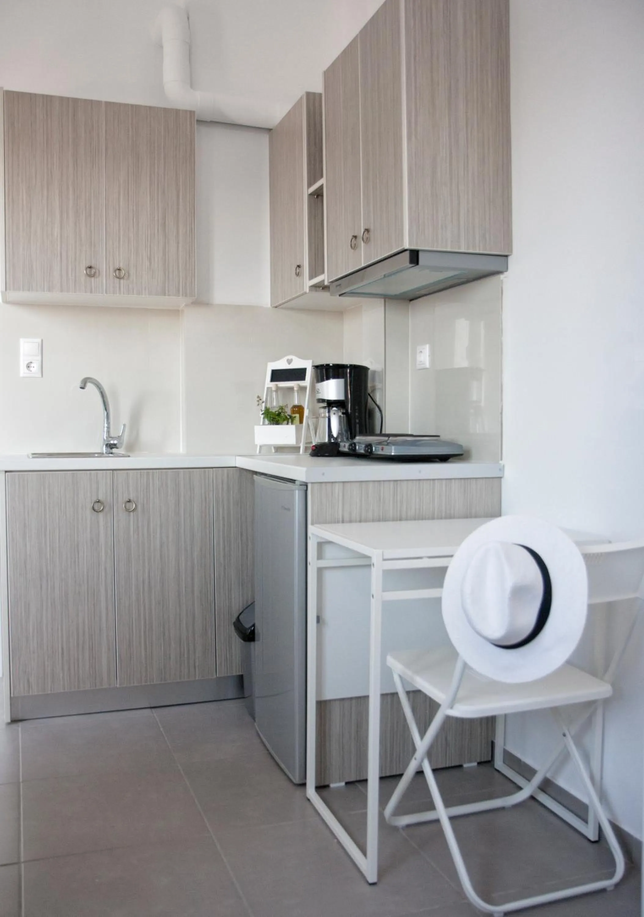 Kitchen or kitchenette in Axos Apartments