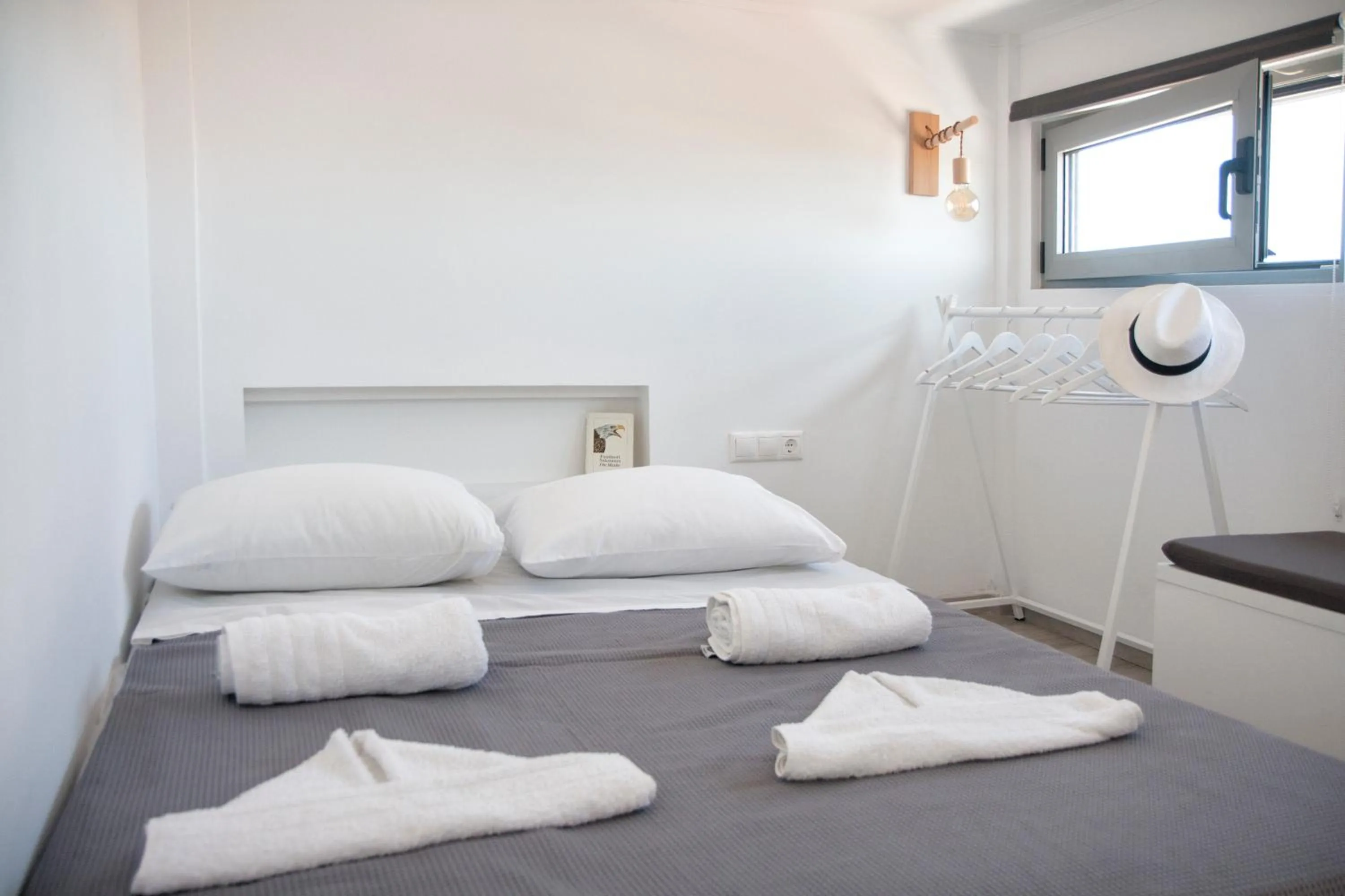 Bedroom, Bed in Axos Apartments