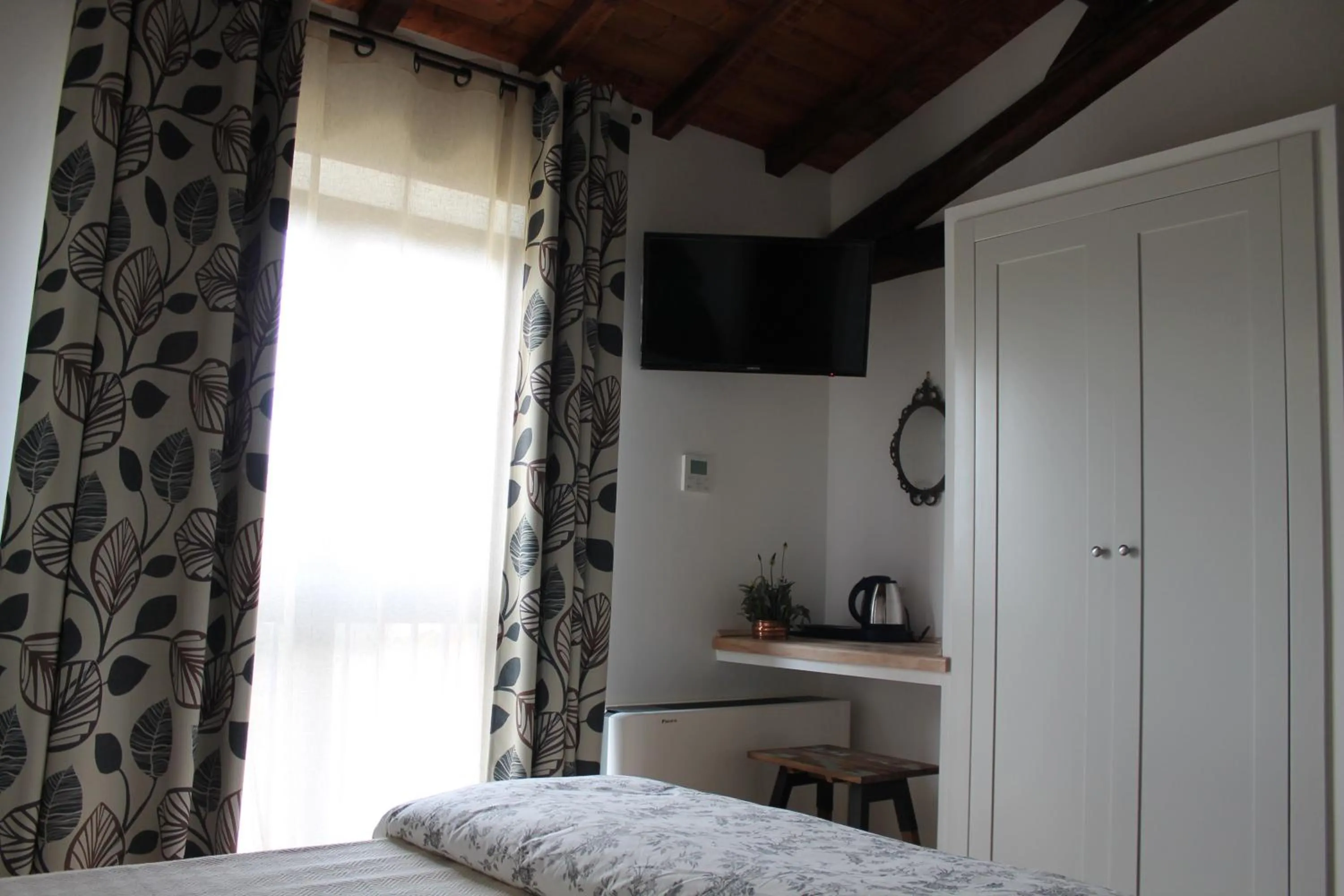 Decorative detail, Bed in Country House Erba Regina