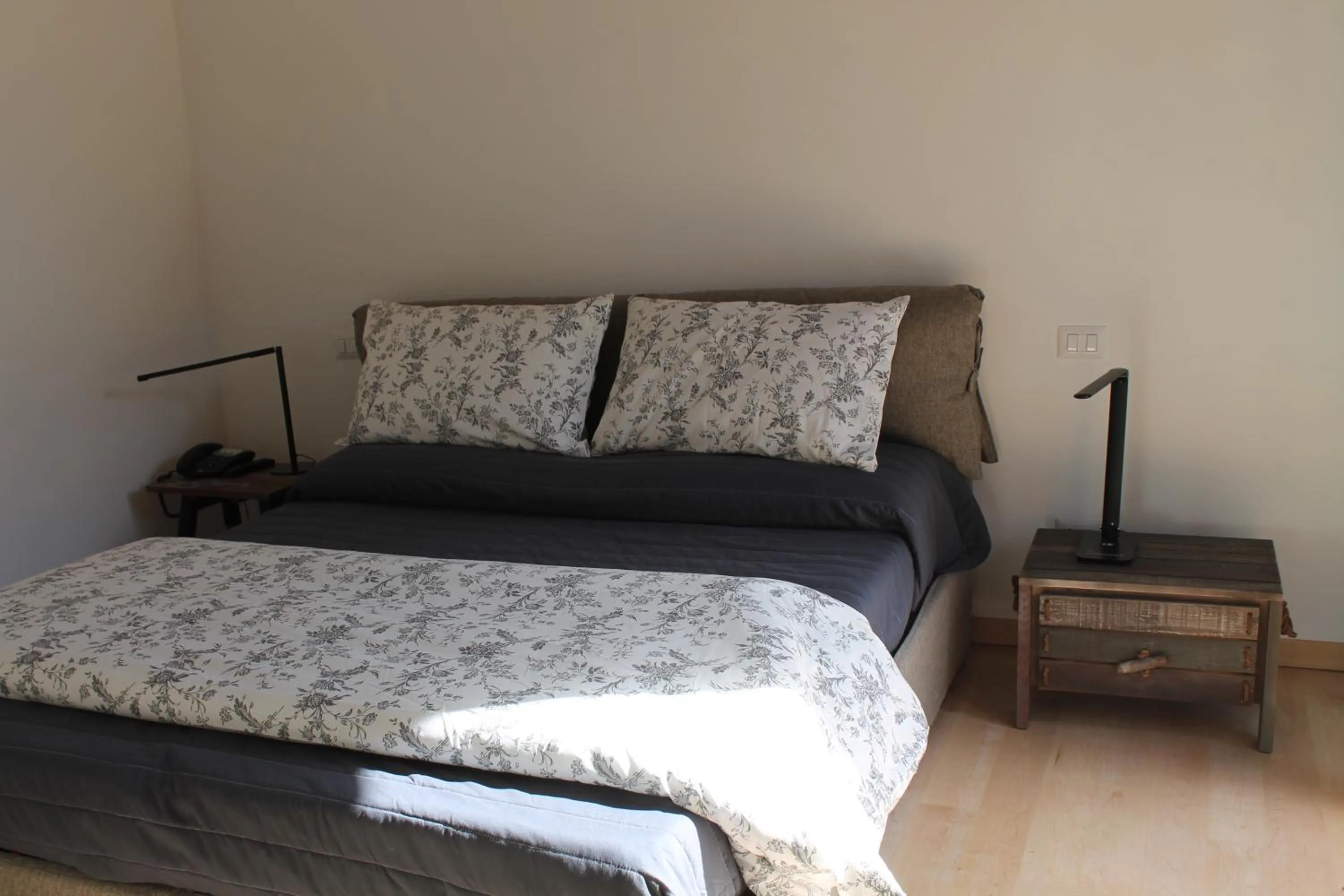 Photo of the whole room, Bed in Country House Erba Regina