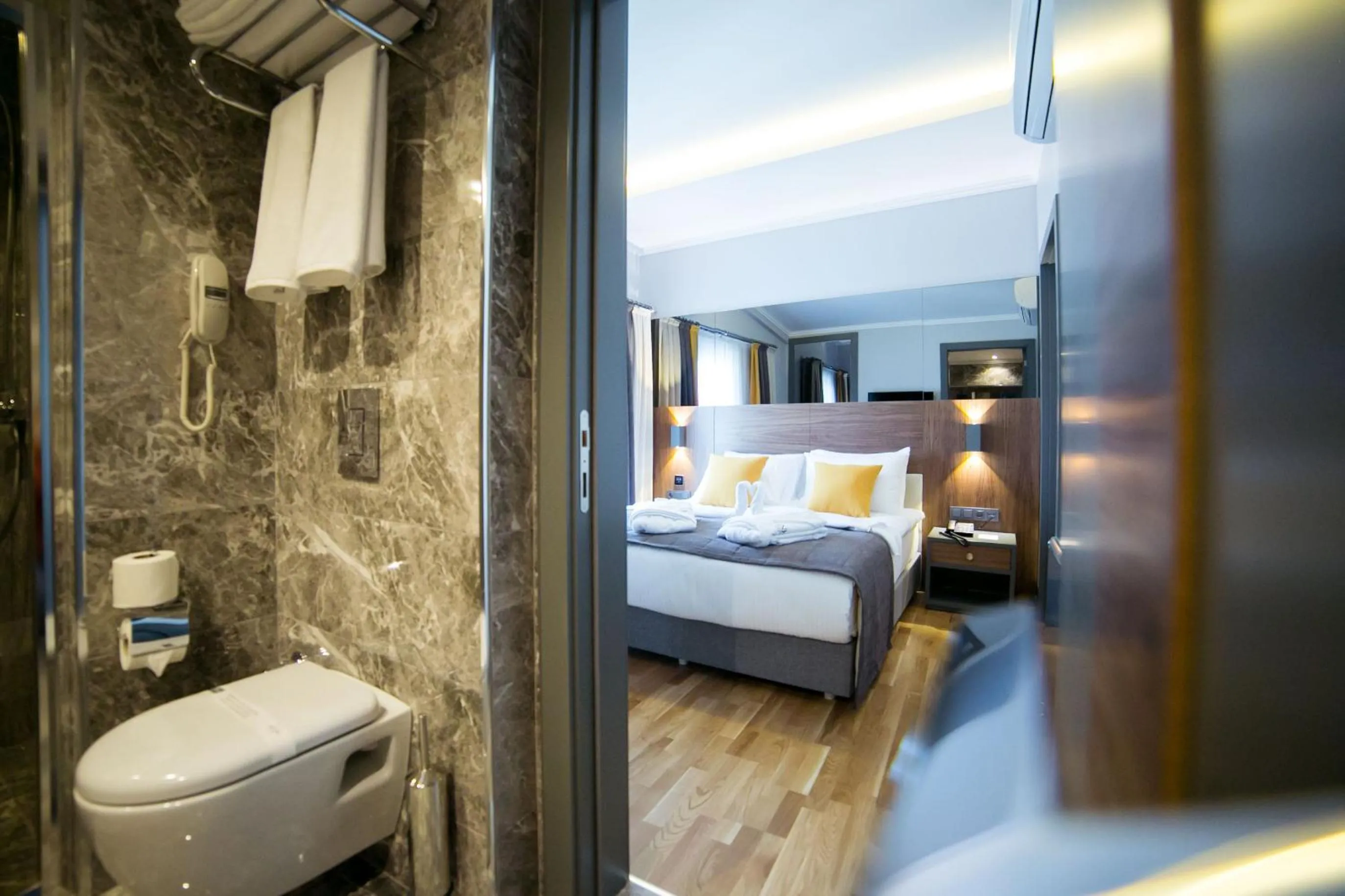 Photo of the whole room in Ankacity Suit Flat