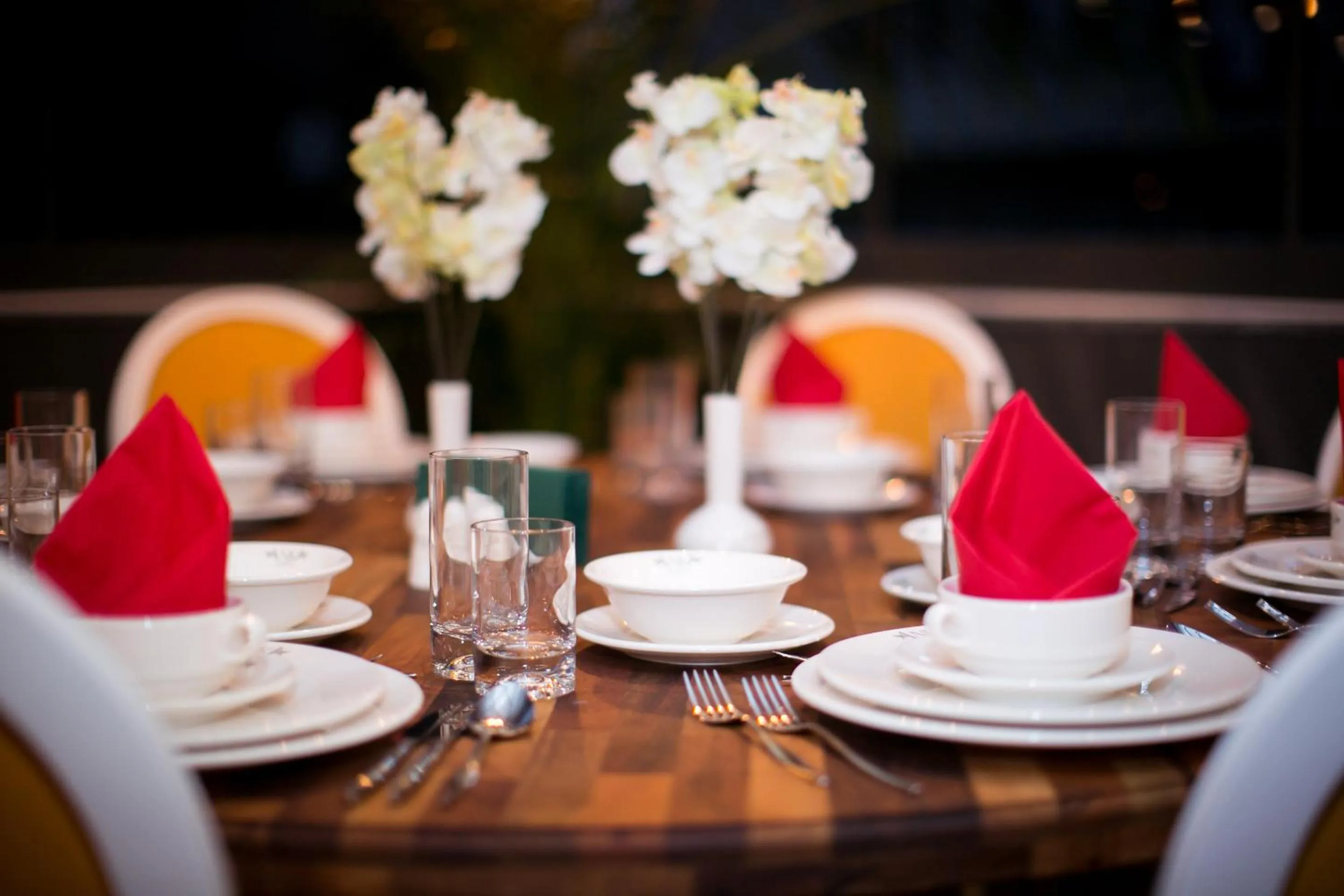 Restaurant/places to eat in Ankacity Suit Flat