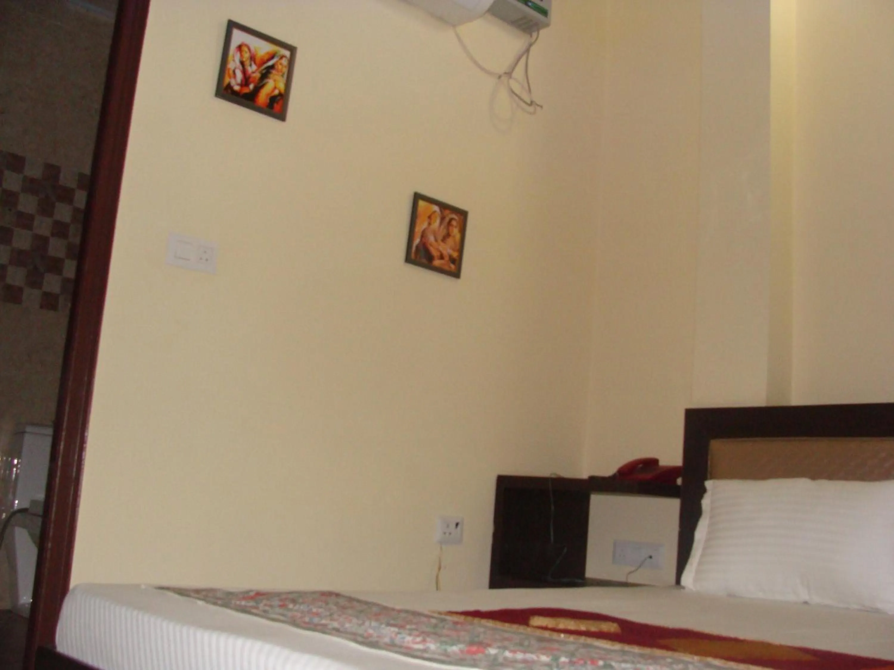 Other, Bed in Hotel Abhinandan Grand