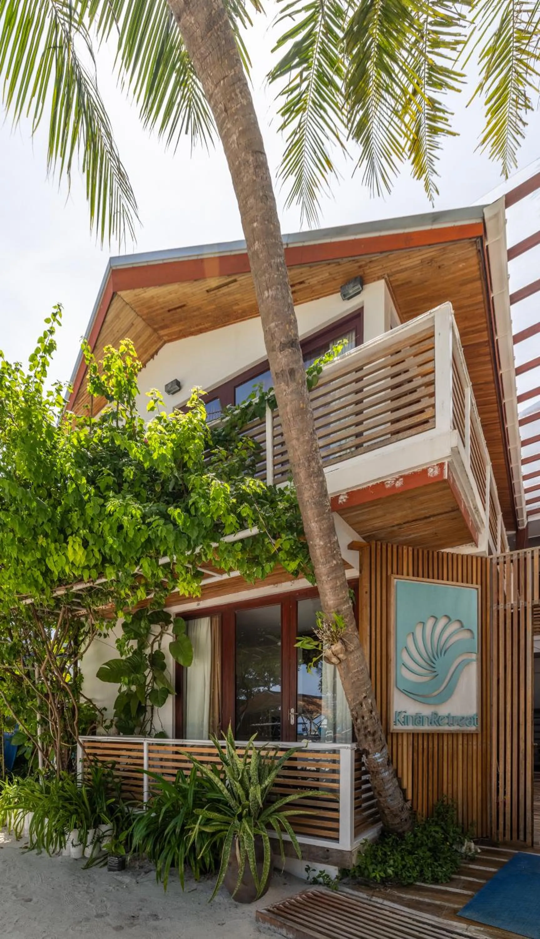 Property building in Kinan Retreat