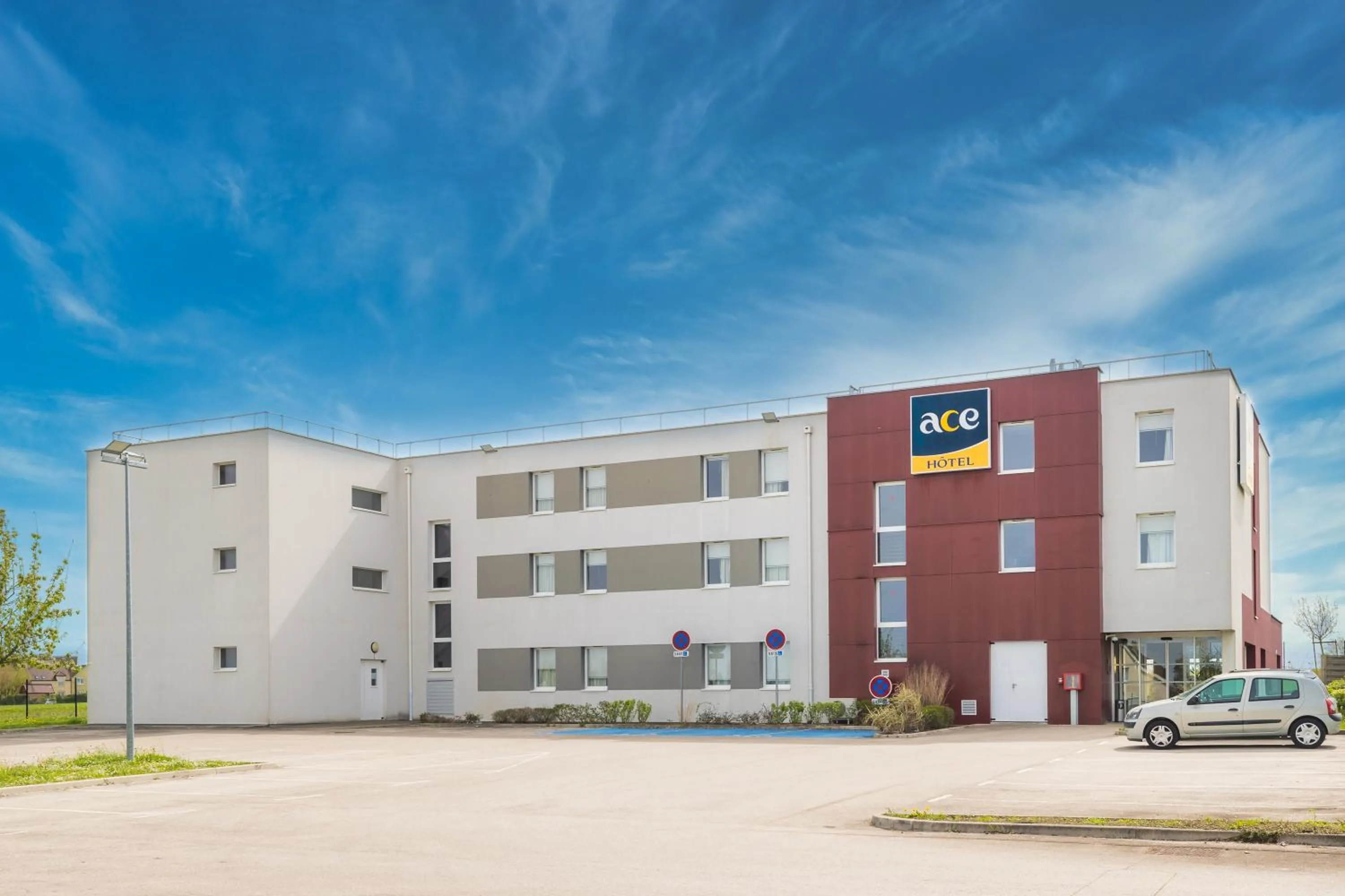 Property building in Ace Hotel Troyes