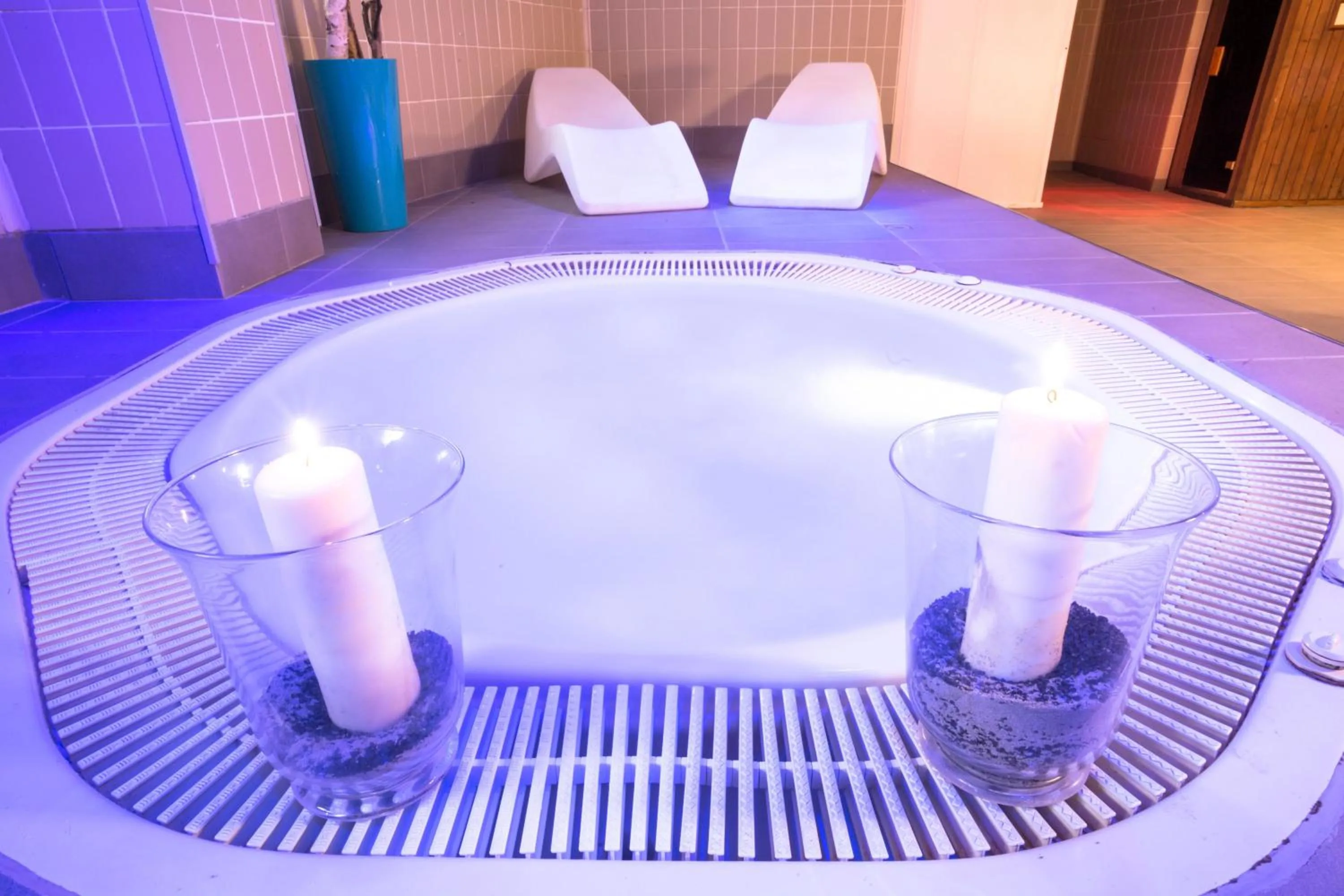 Hot Tub in Hotel Himàlaia Soldeu by Nexta