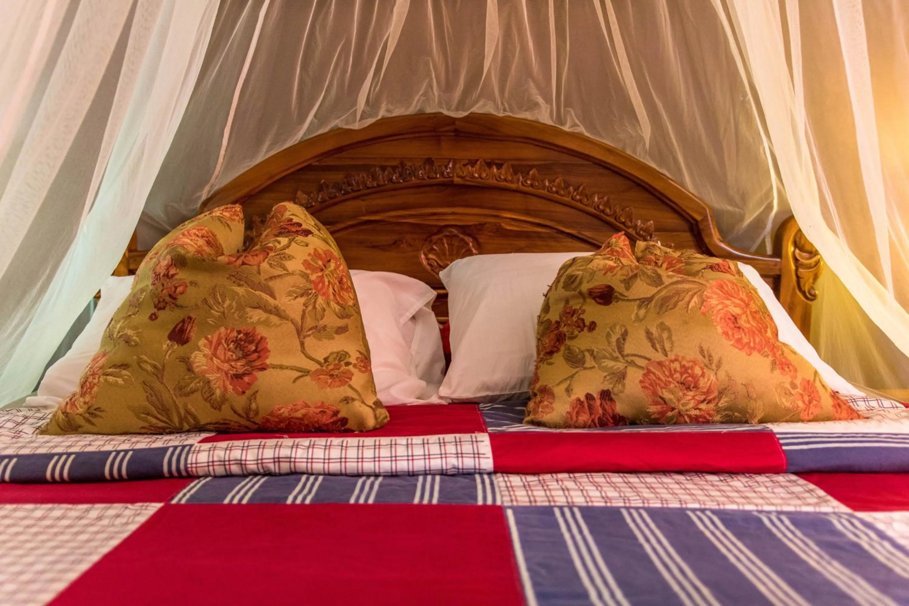 Bedroom, Bed in Blue Lagoon Villa