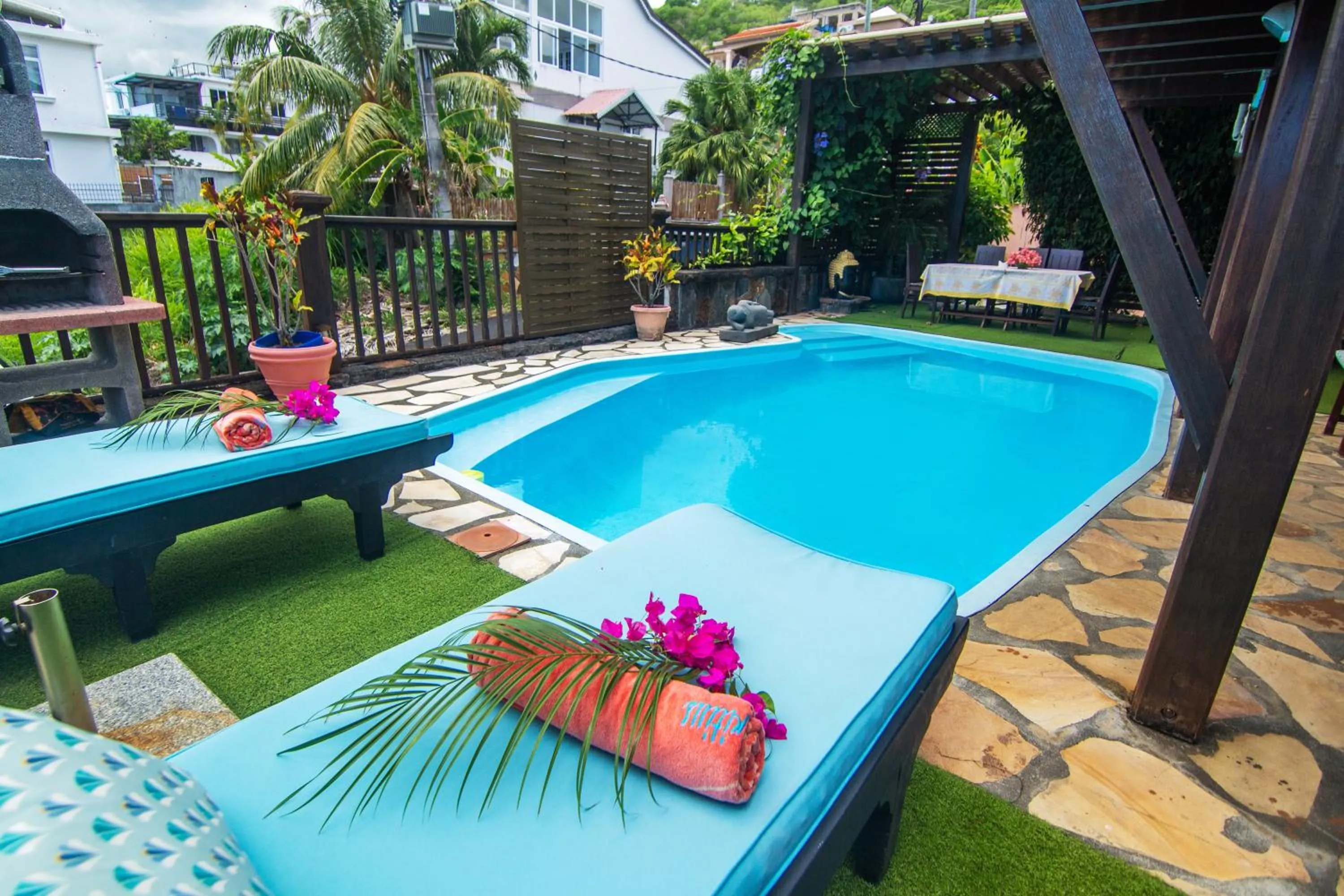 Swimming pool in Blue Lagoon Villa