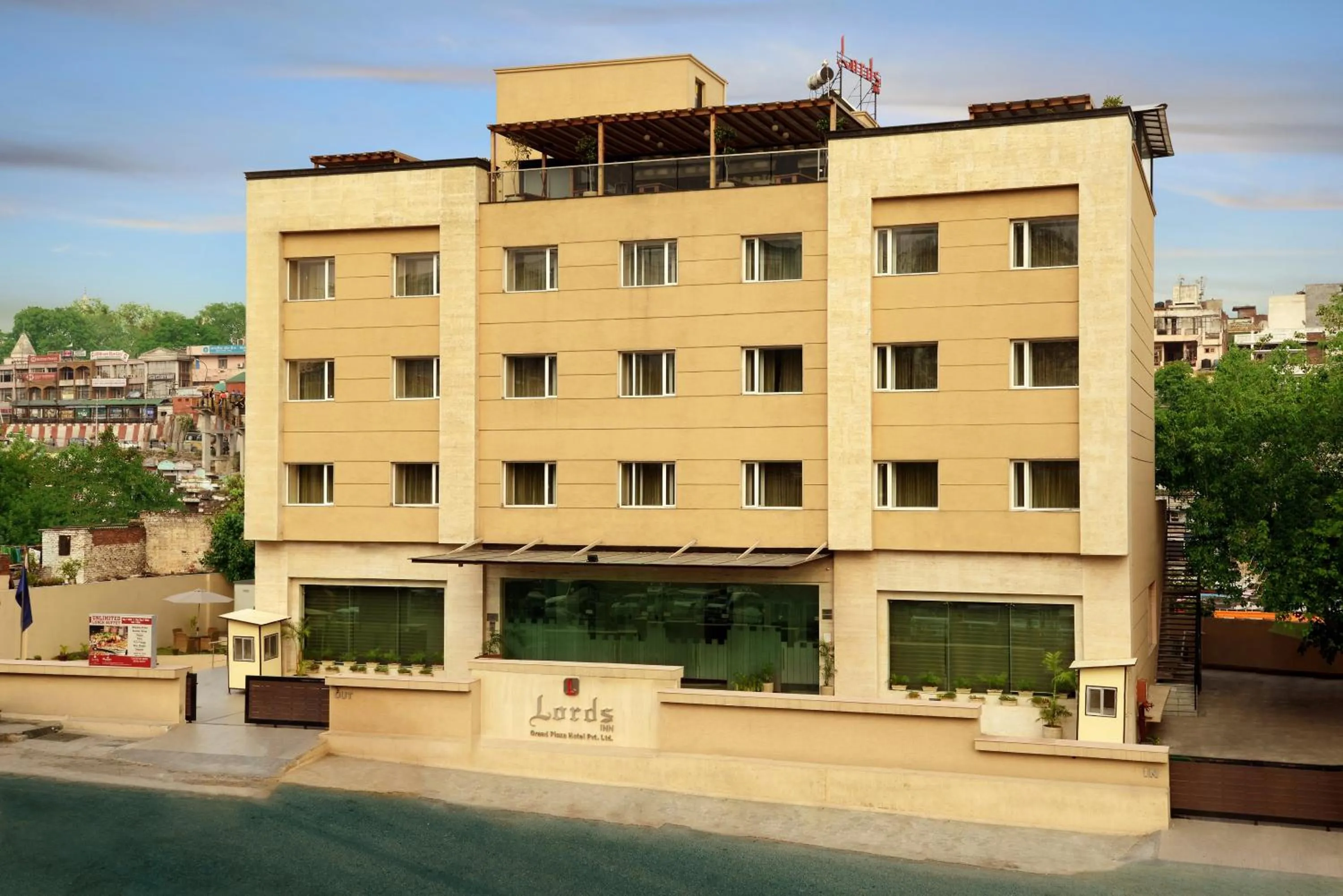 Property building in Grand Plaza Lords Inn Jammu