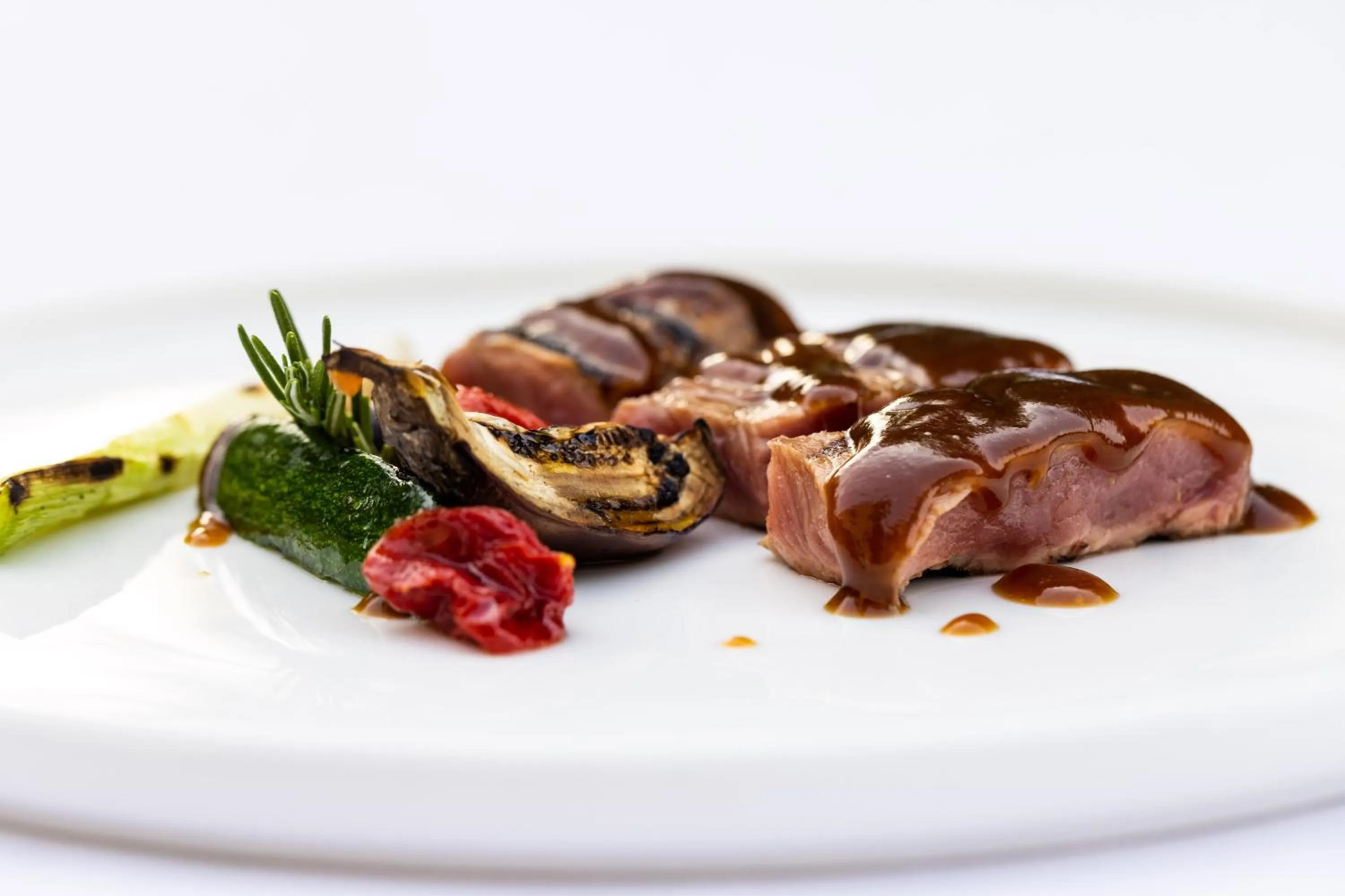 Restaurant/places to eat in Donna Carmela Resort & Lodges