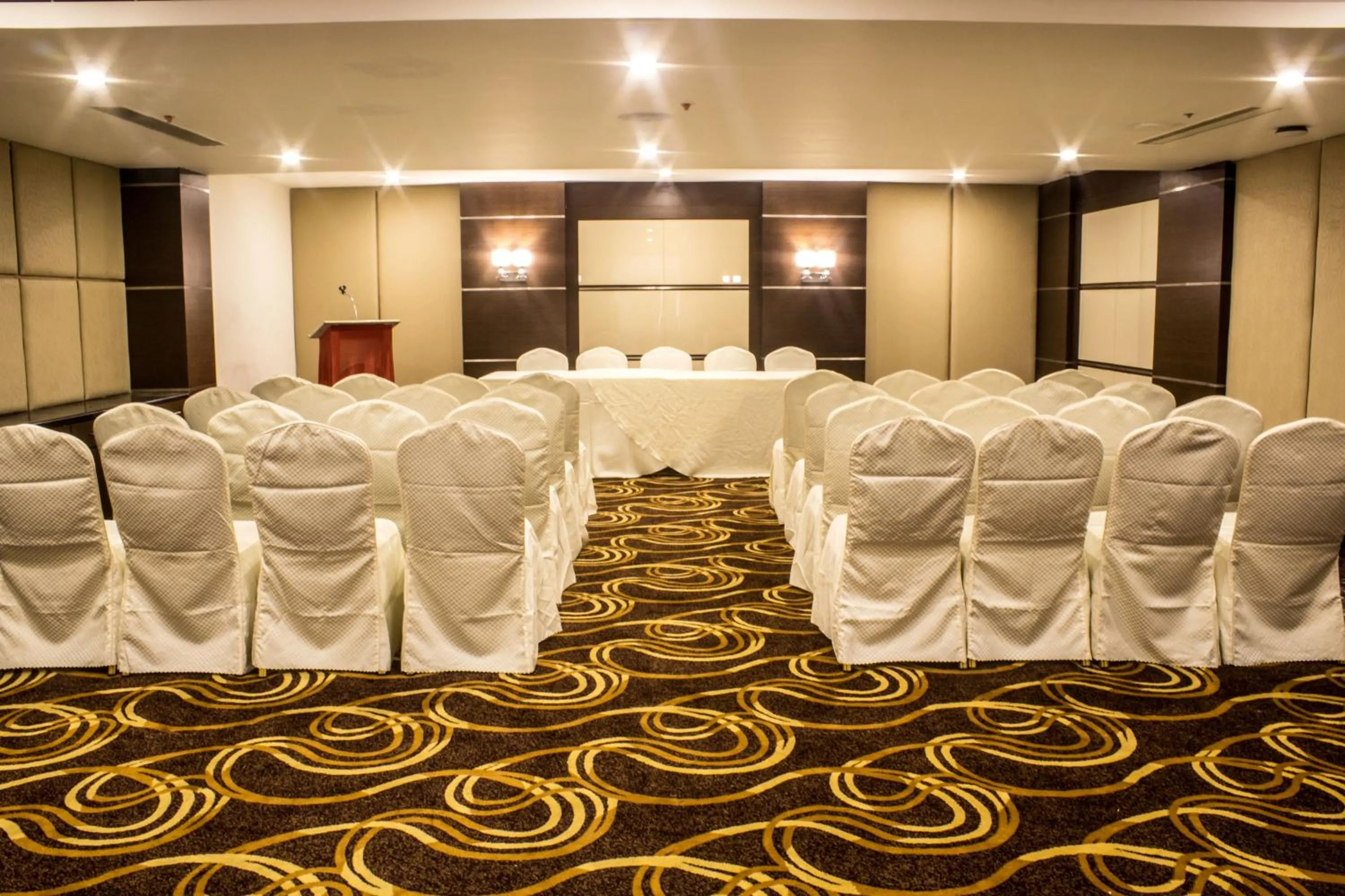 Business facilities in Hotel Southern Comfort