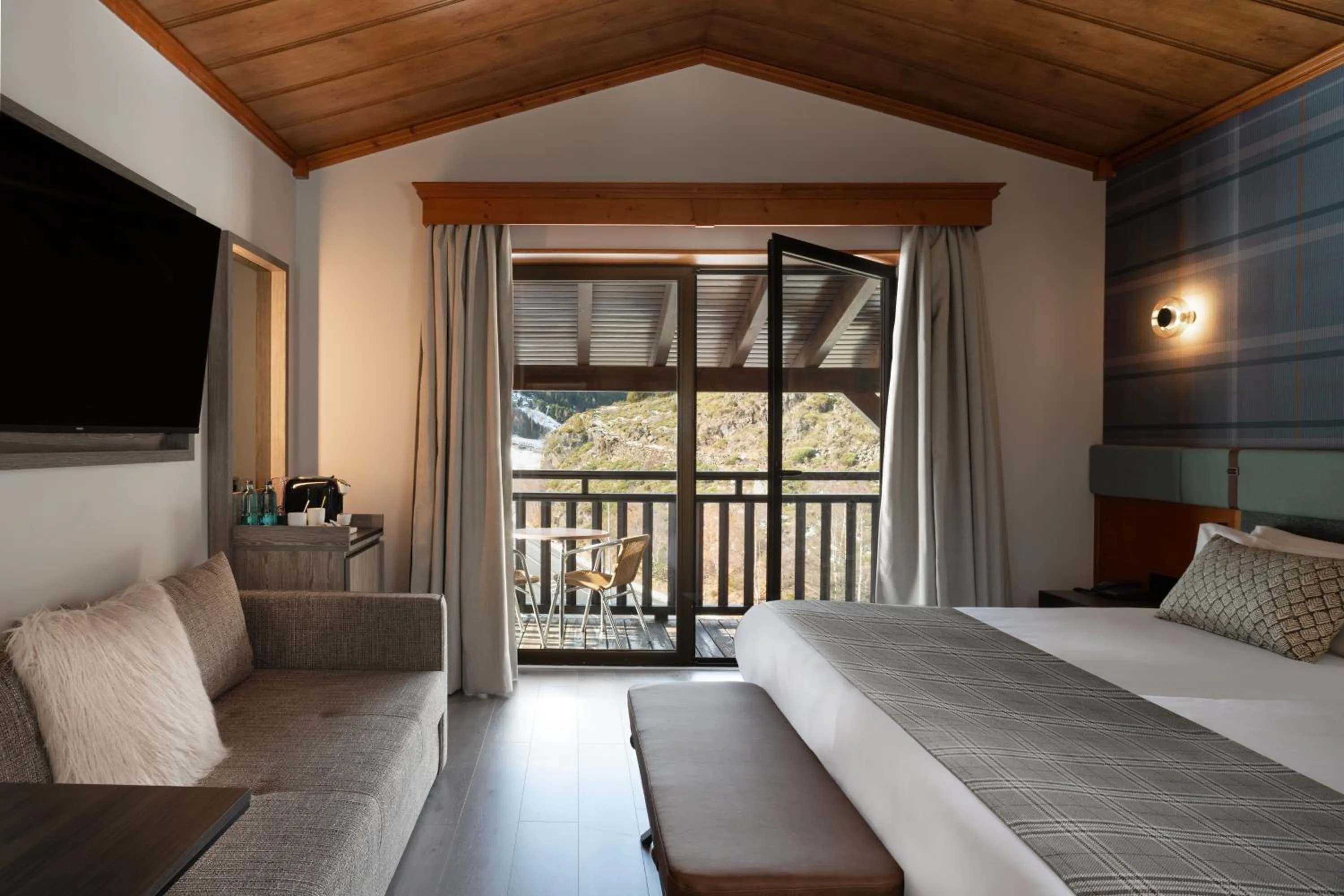 Bed in Hotel Euroski Mountain Resort & Spa