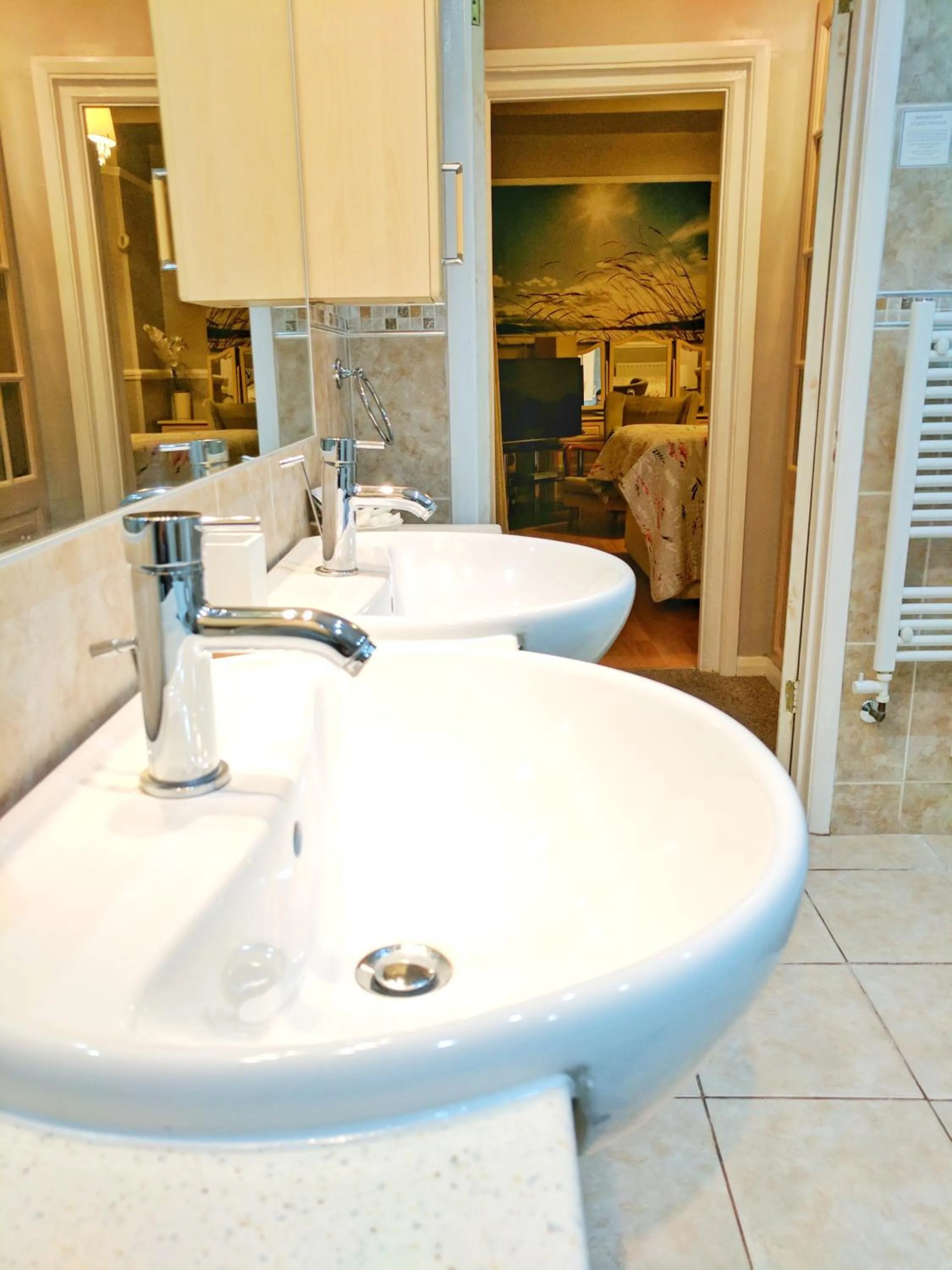 Bathroom in Glendevon House Hotel