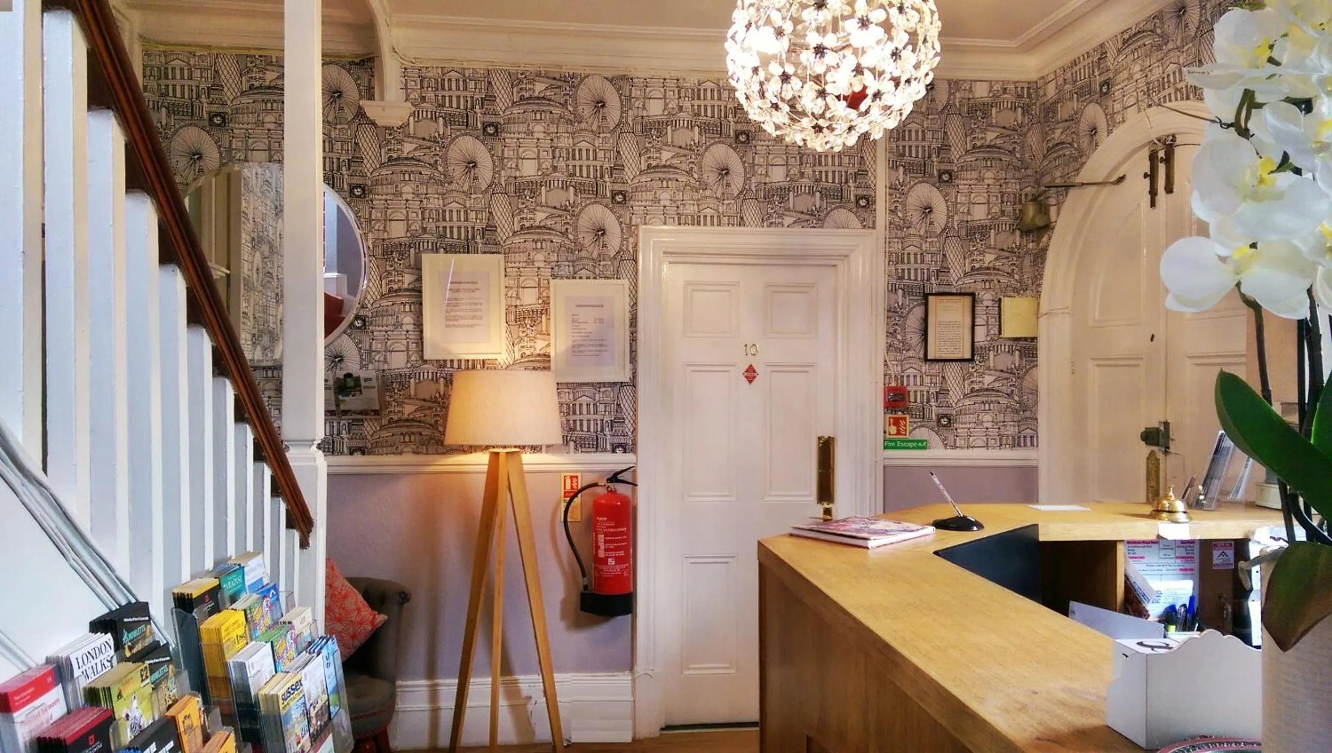 Lobby or reception in Glendevon House Hotel