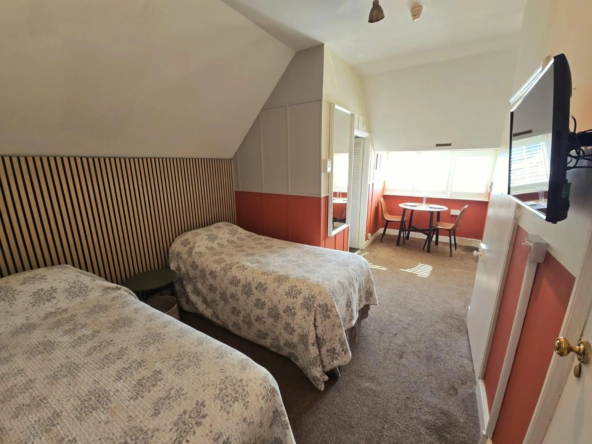 Bed in Glendevon House Hotel