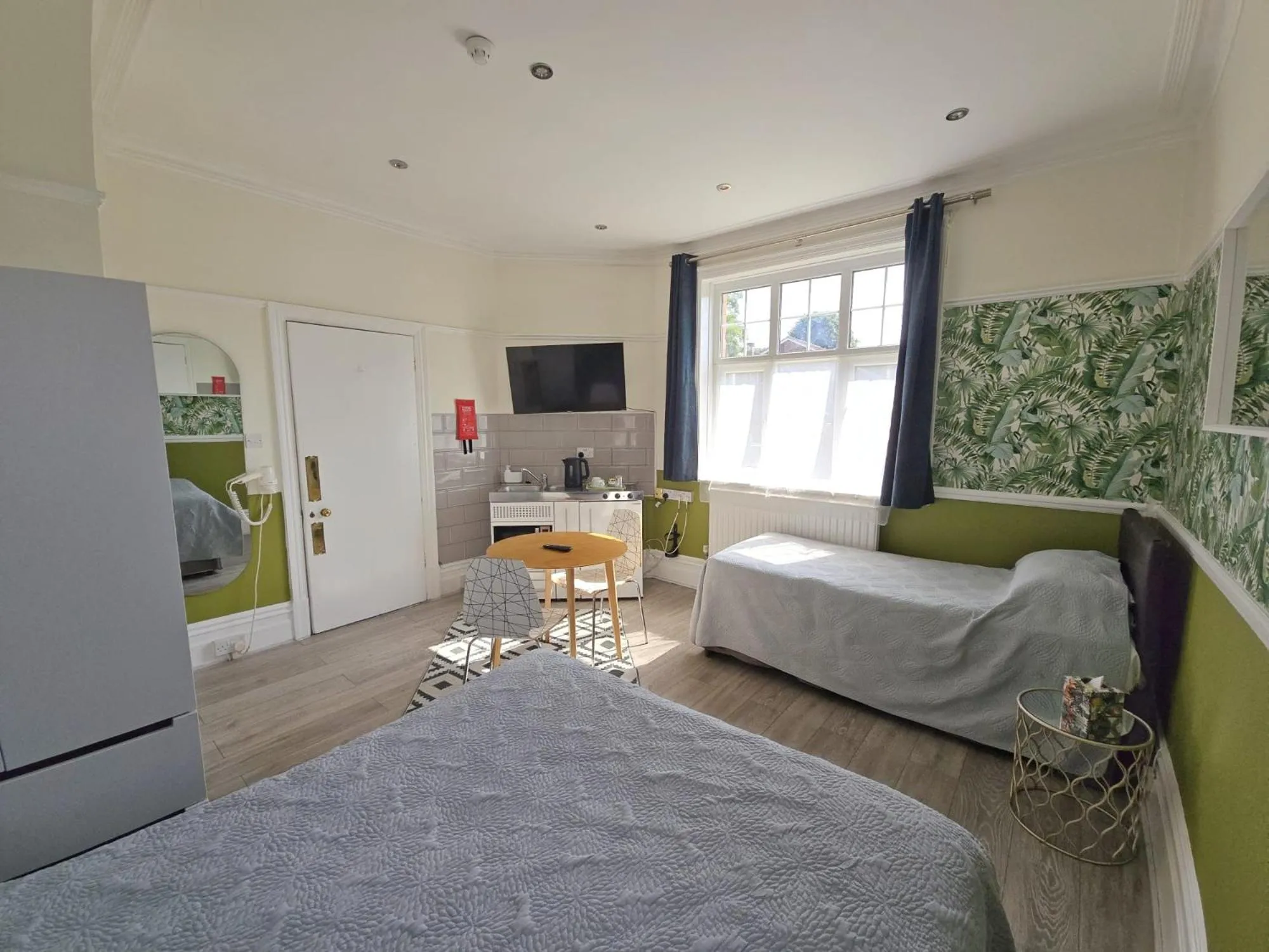 Bed in Glendevon House Hotel