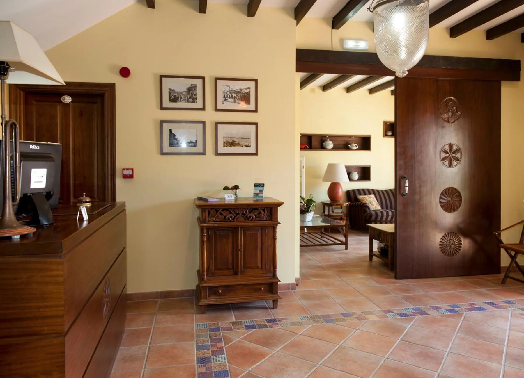 Lobby or reception in Hotel The Island