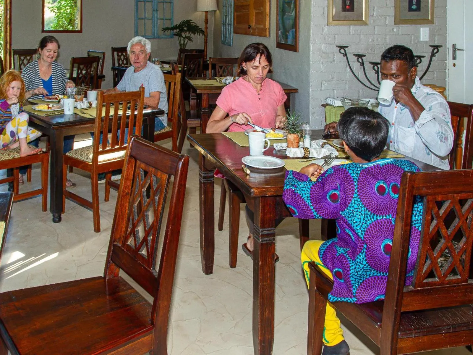 Dining area in Midlands Forest Lodge