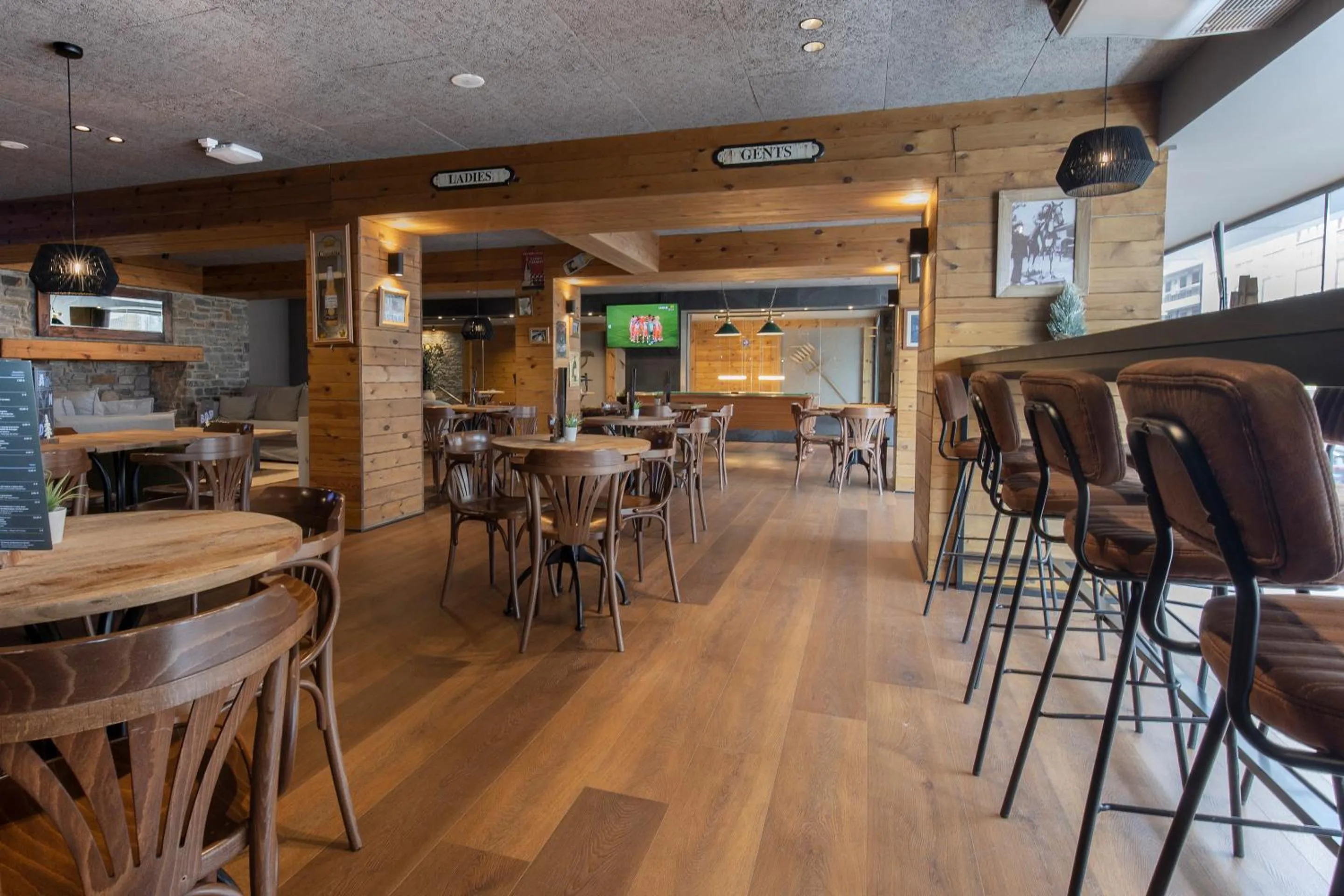 Lounge or bar in Hotel Màgic Pas by Nexta