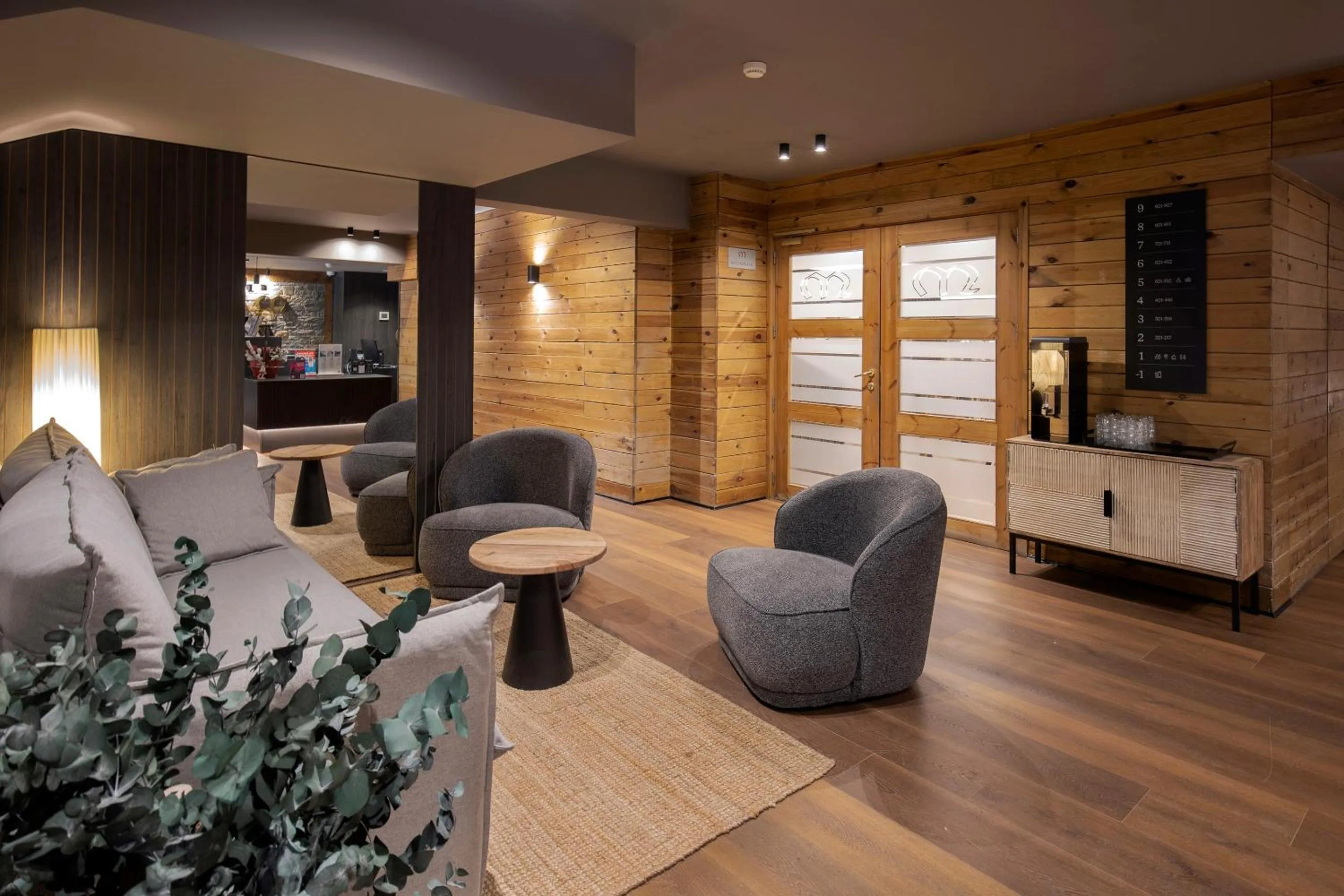 Lobby or reception in Hotel Màgic Pas by Nexta