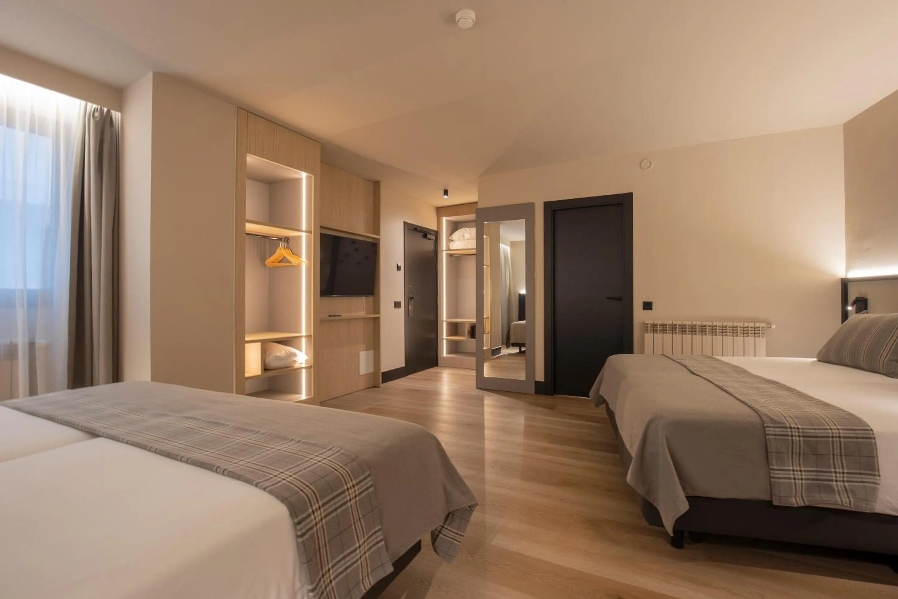 Bedroom, Bed in Hotel Màgic Pas by Nexta