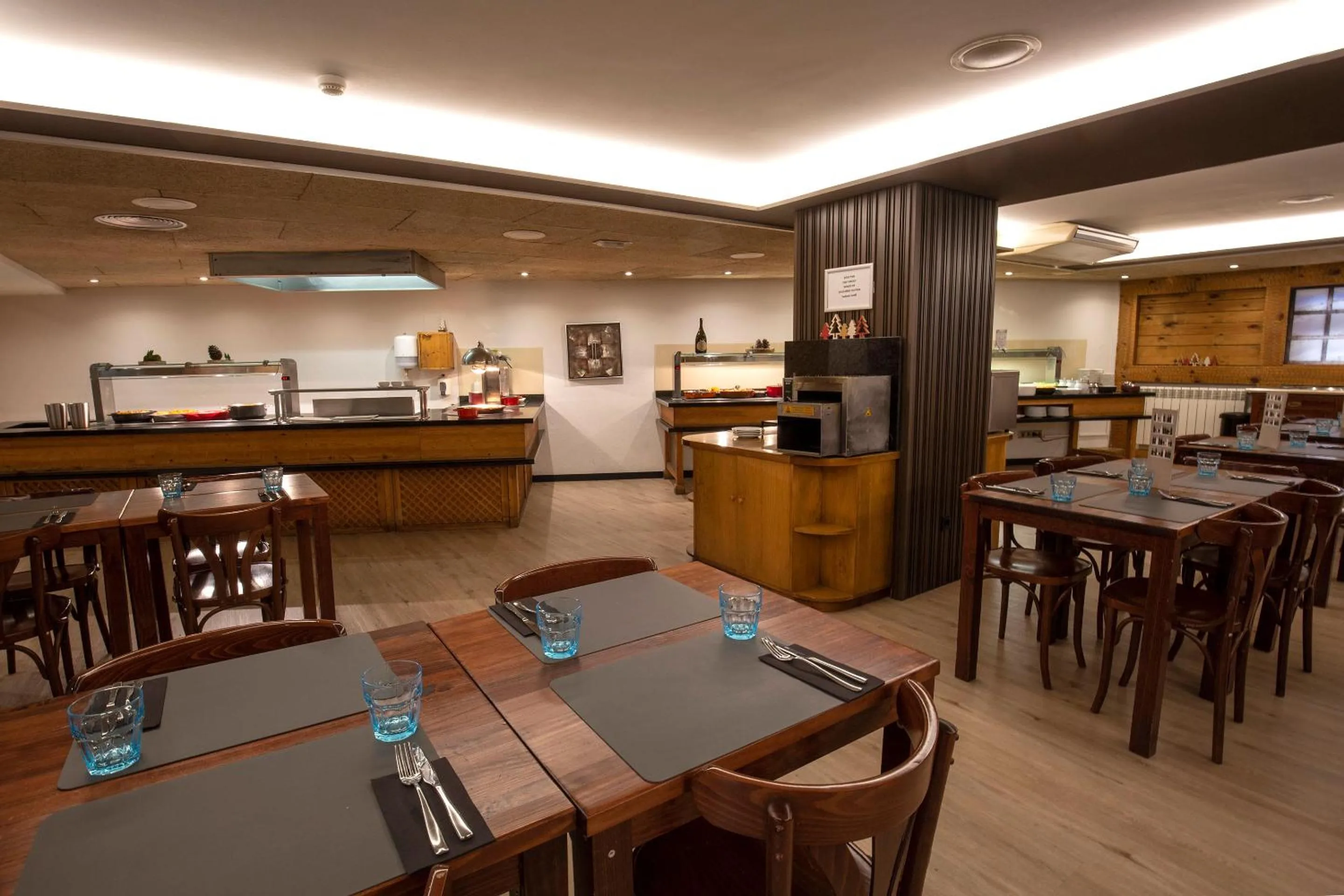 Restaurant/places to eat in Hotel Màgic Pas by Nexta