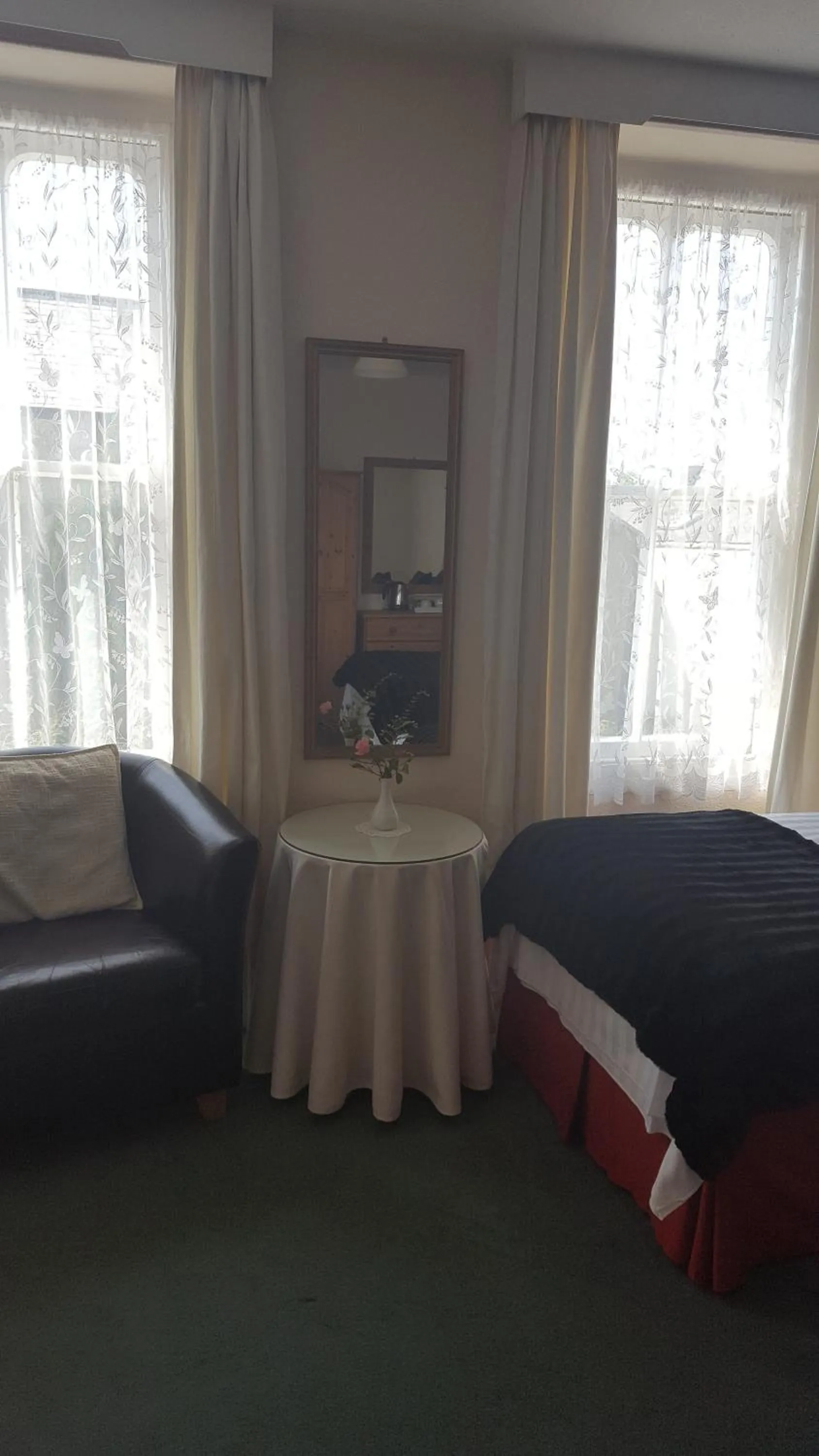 Seating area in Franklyn Guesthouse