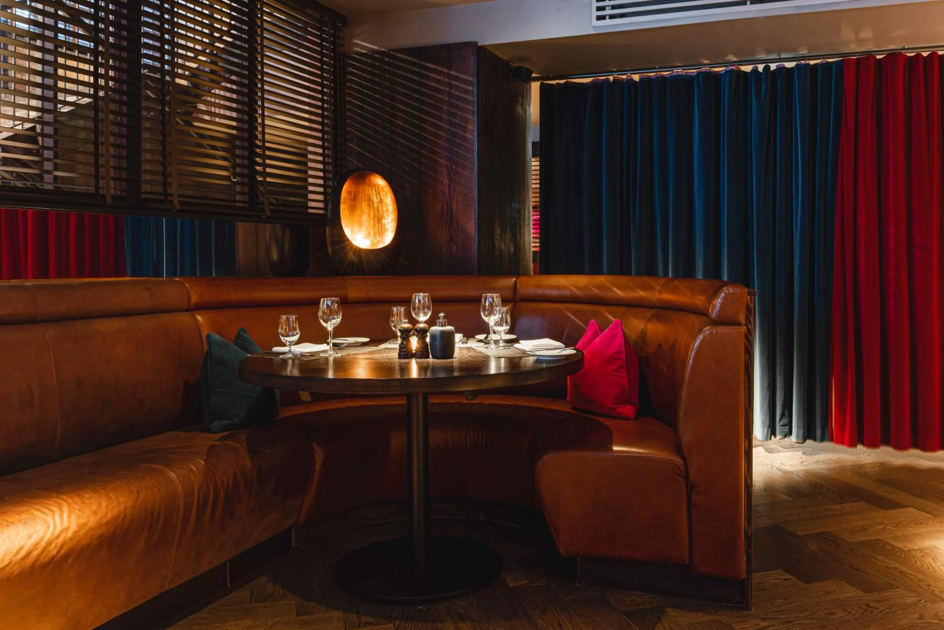 Restaurant/places to eat in Dakota Glasgow