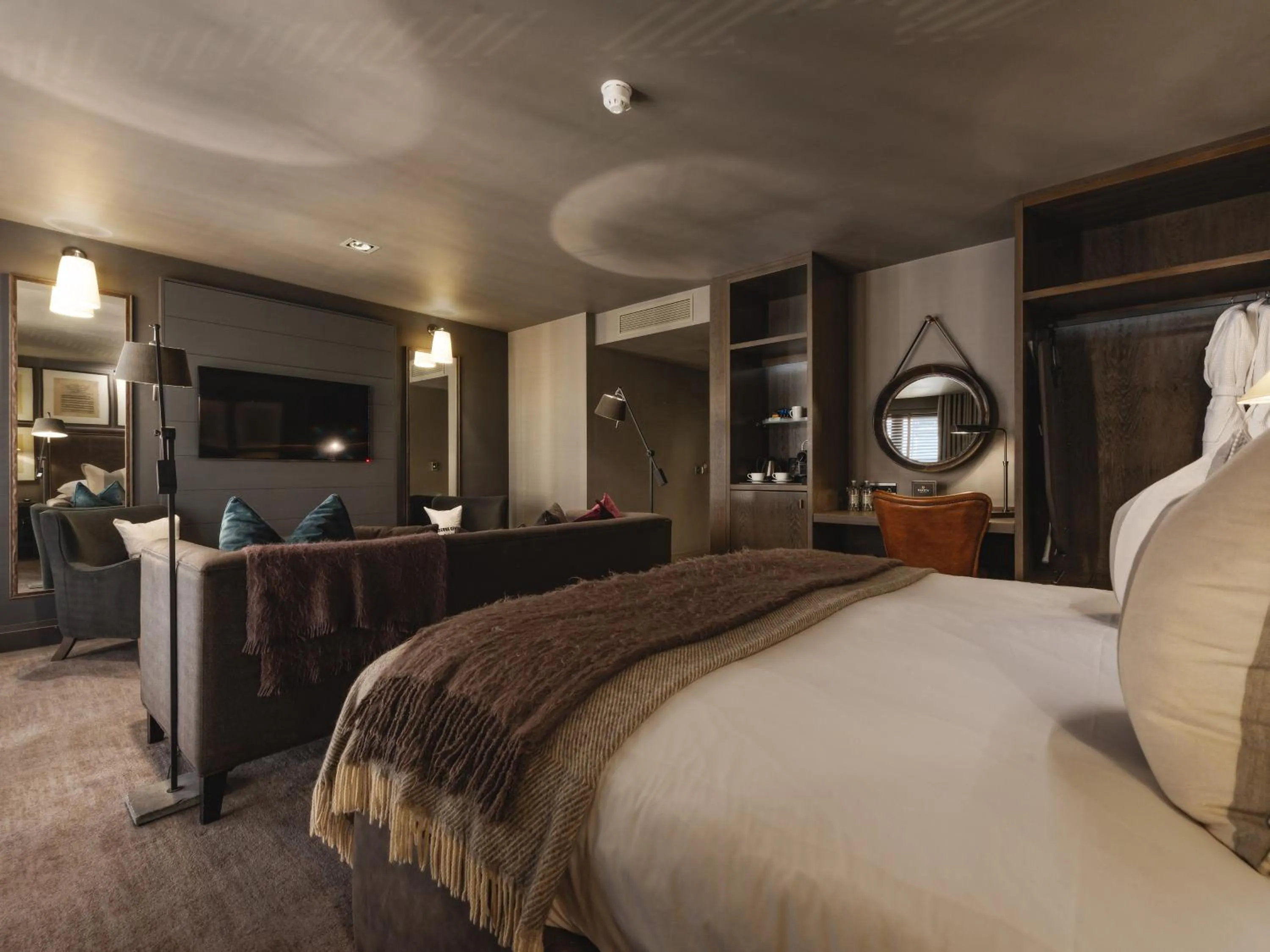 Bed in Dakota Glasgow