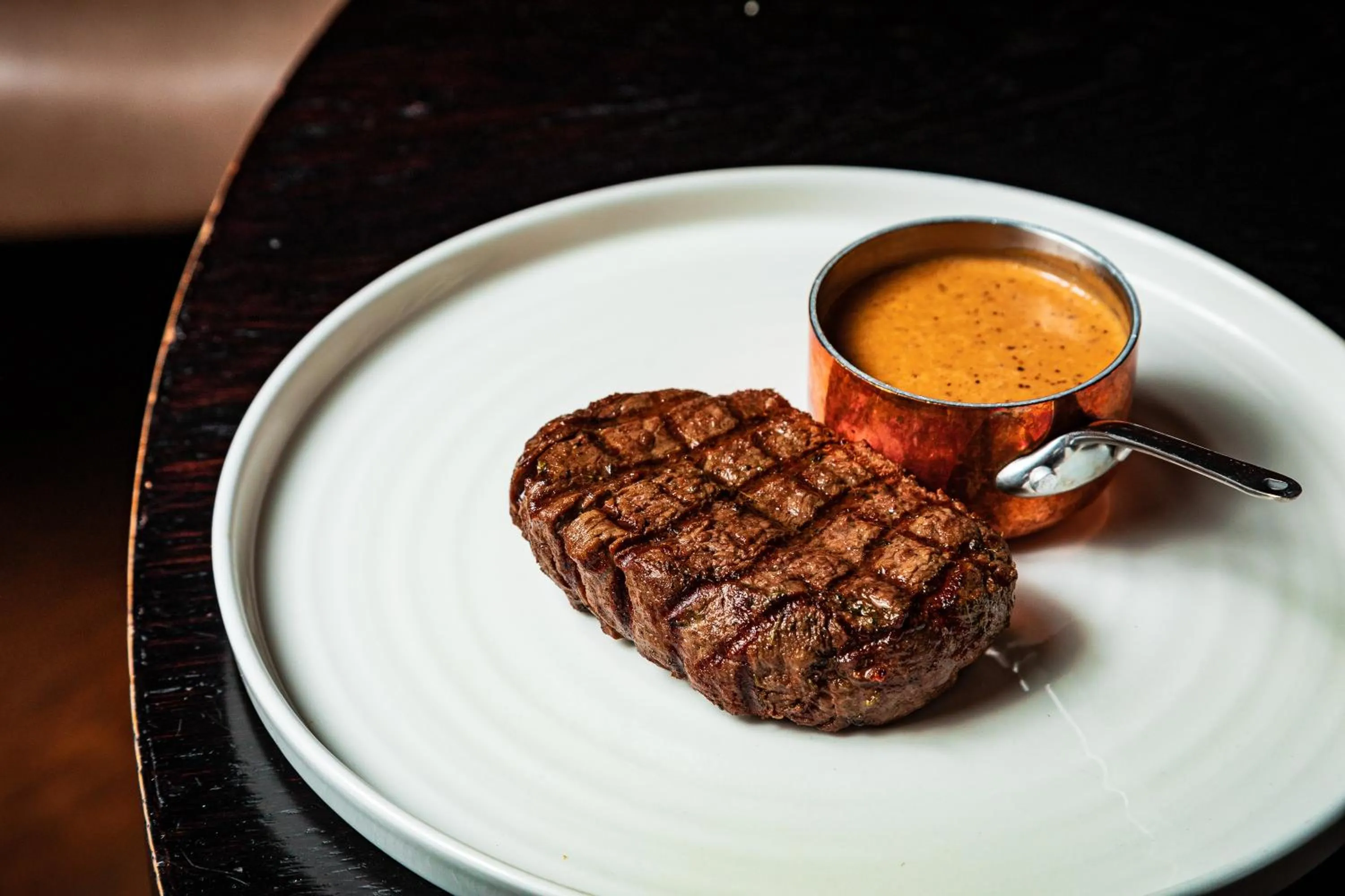 Food and drinks in Dakota Glasgow