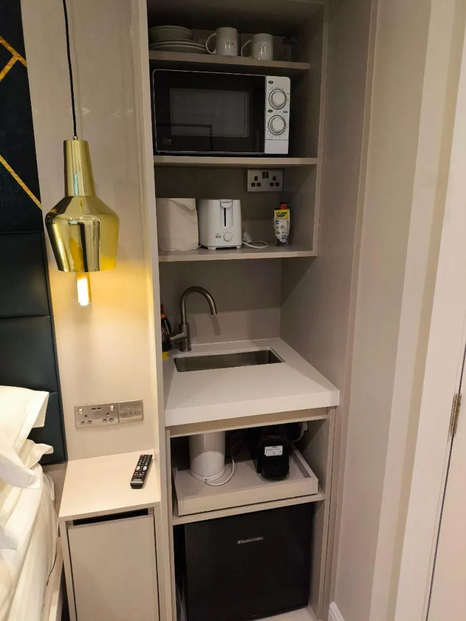 Coffee/tea facilities in NOX Kensington