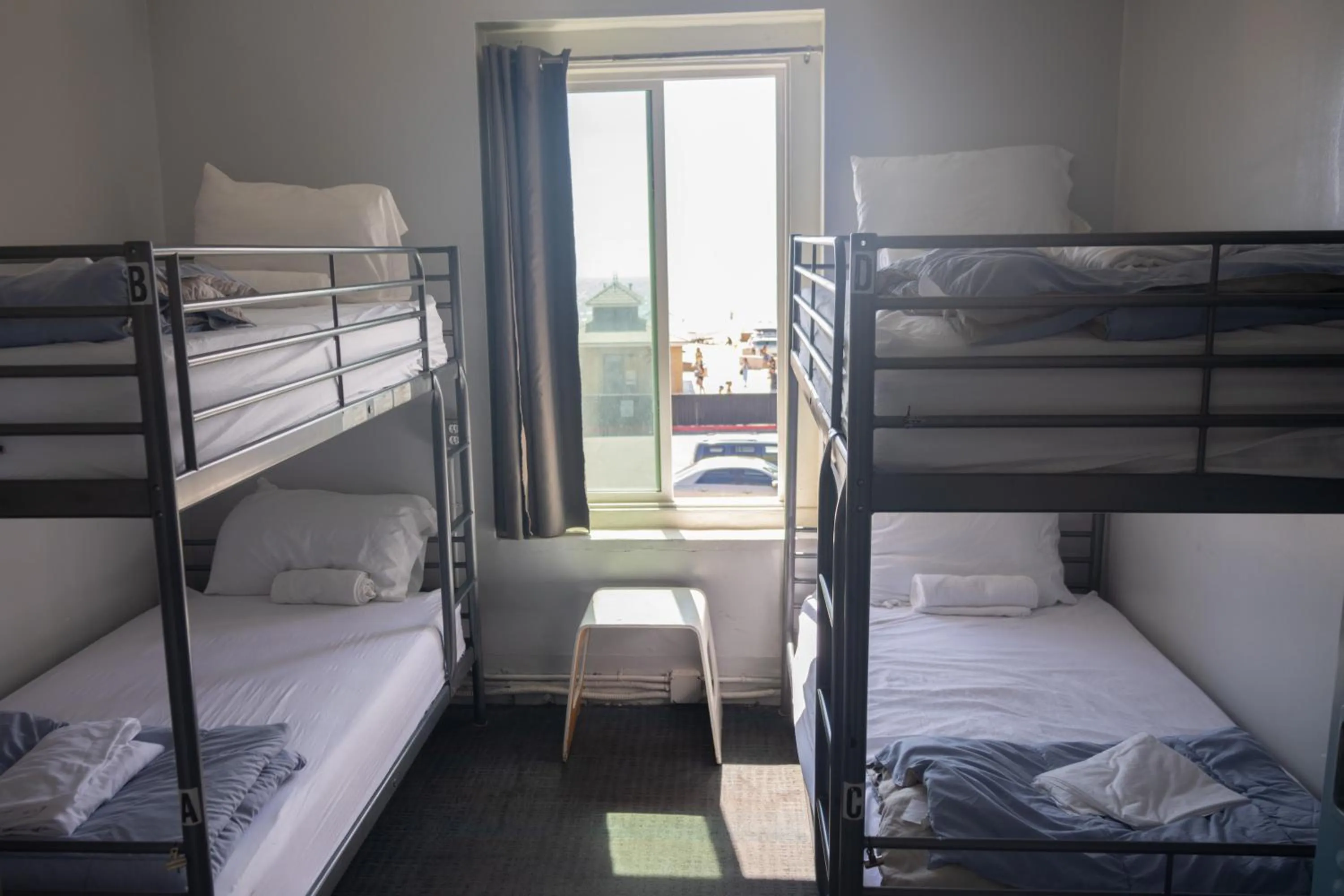 Bedroom in ITH Hermosa Beach Surf Hostel LAX