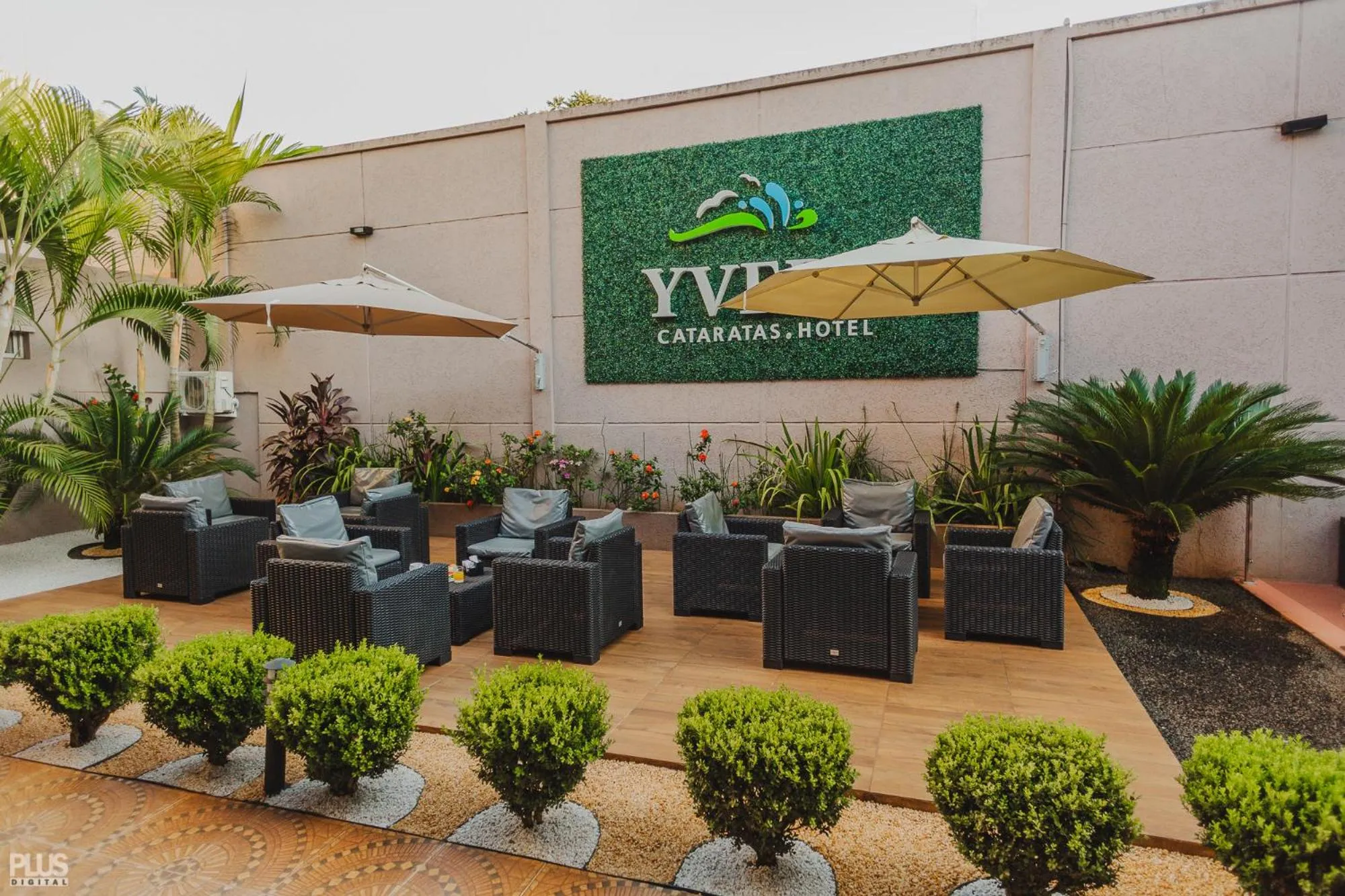 Garden in Hotel Yvera Cataratas