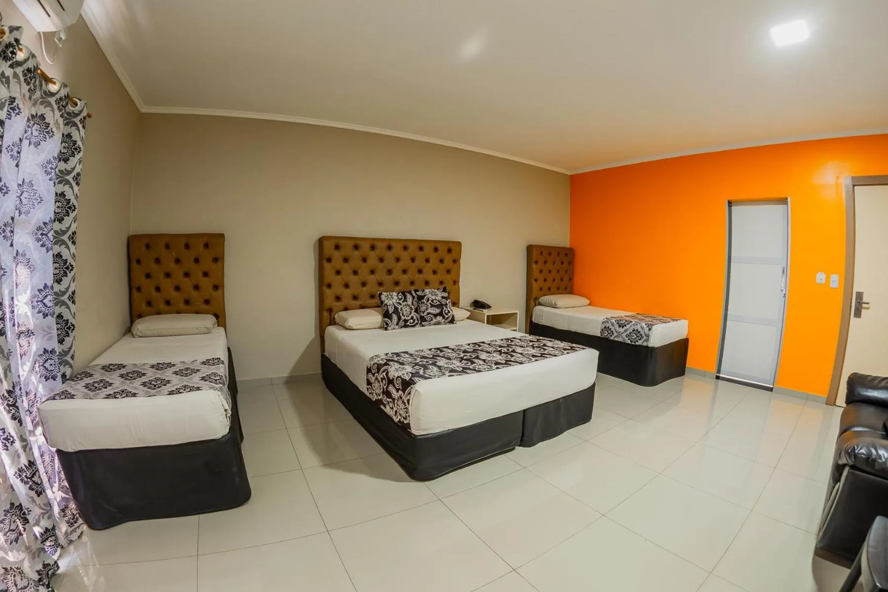 Bed in Hotel Yvera Cataratas