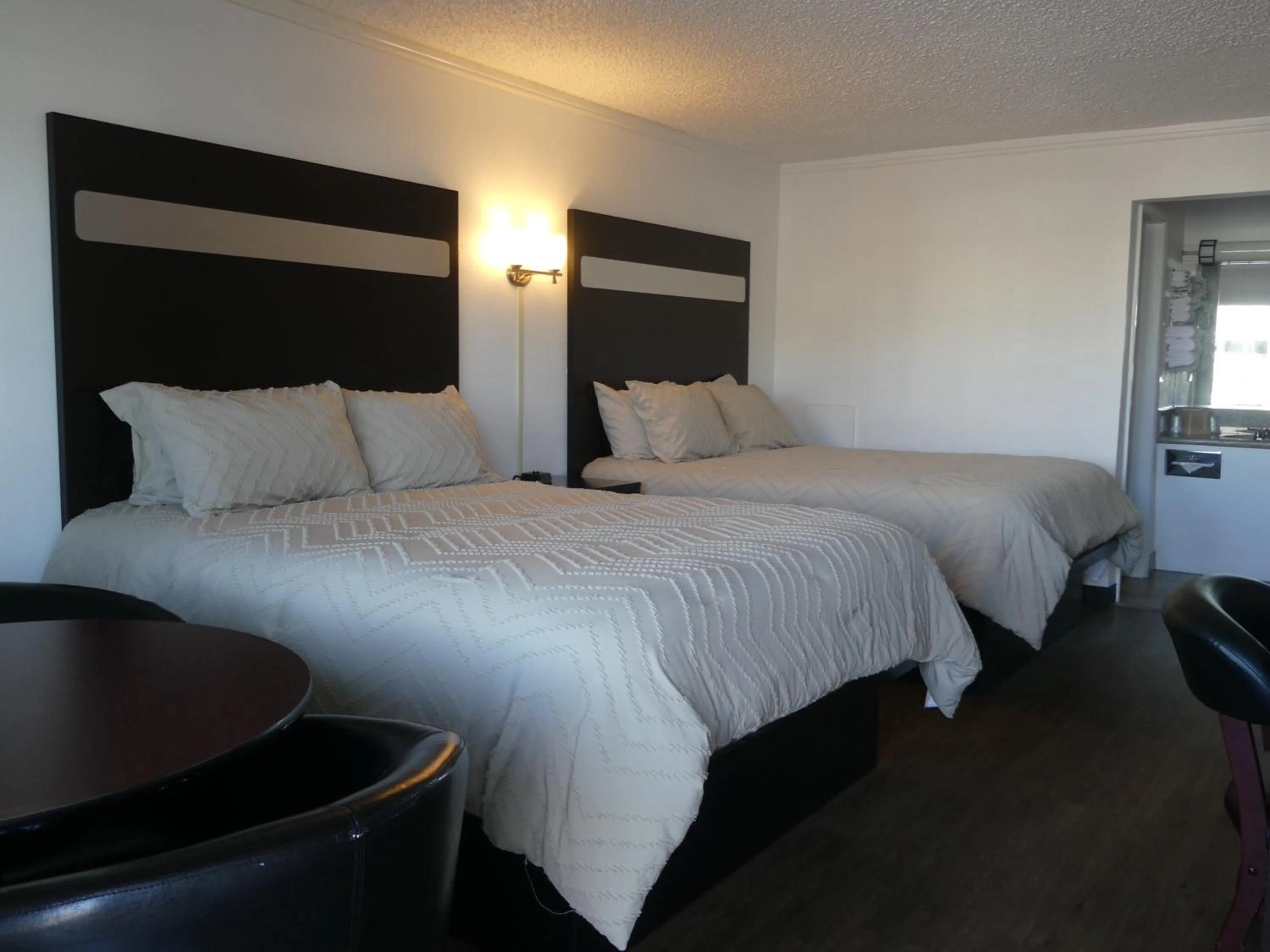 Bed in Big Chief Motel