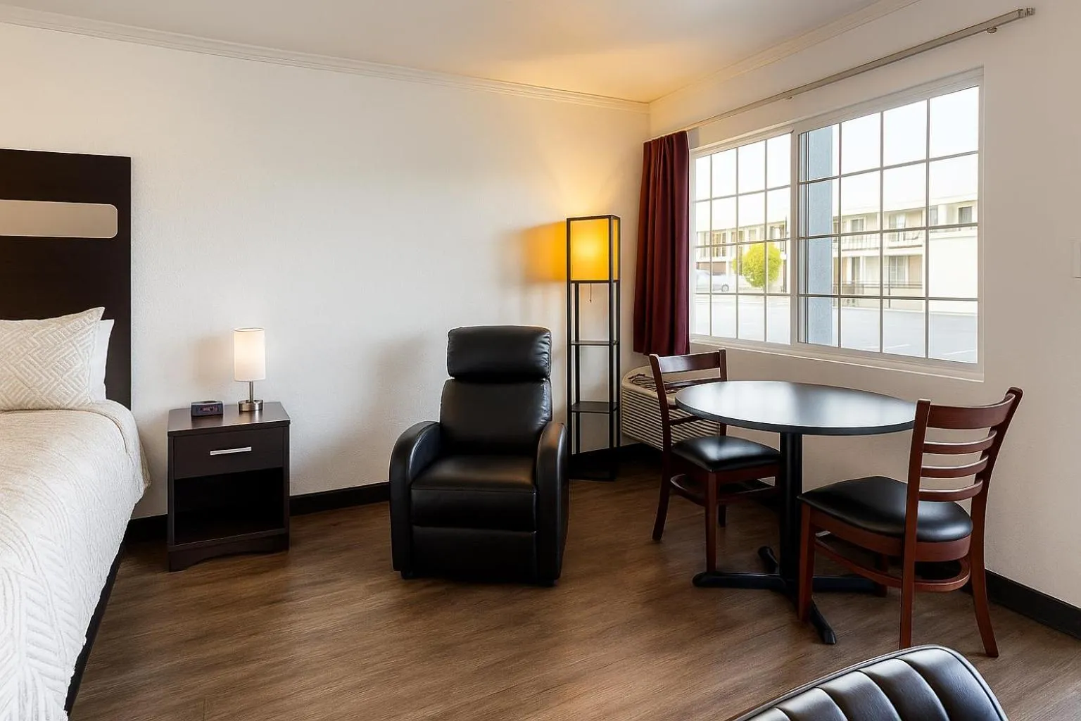 Photo of the whole room in Big Chief Motel