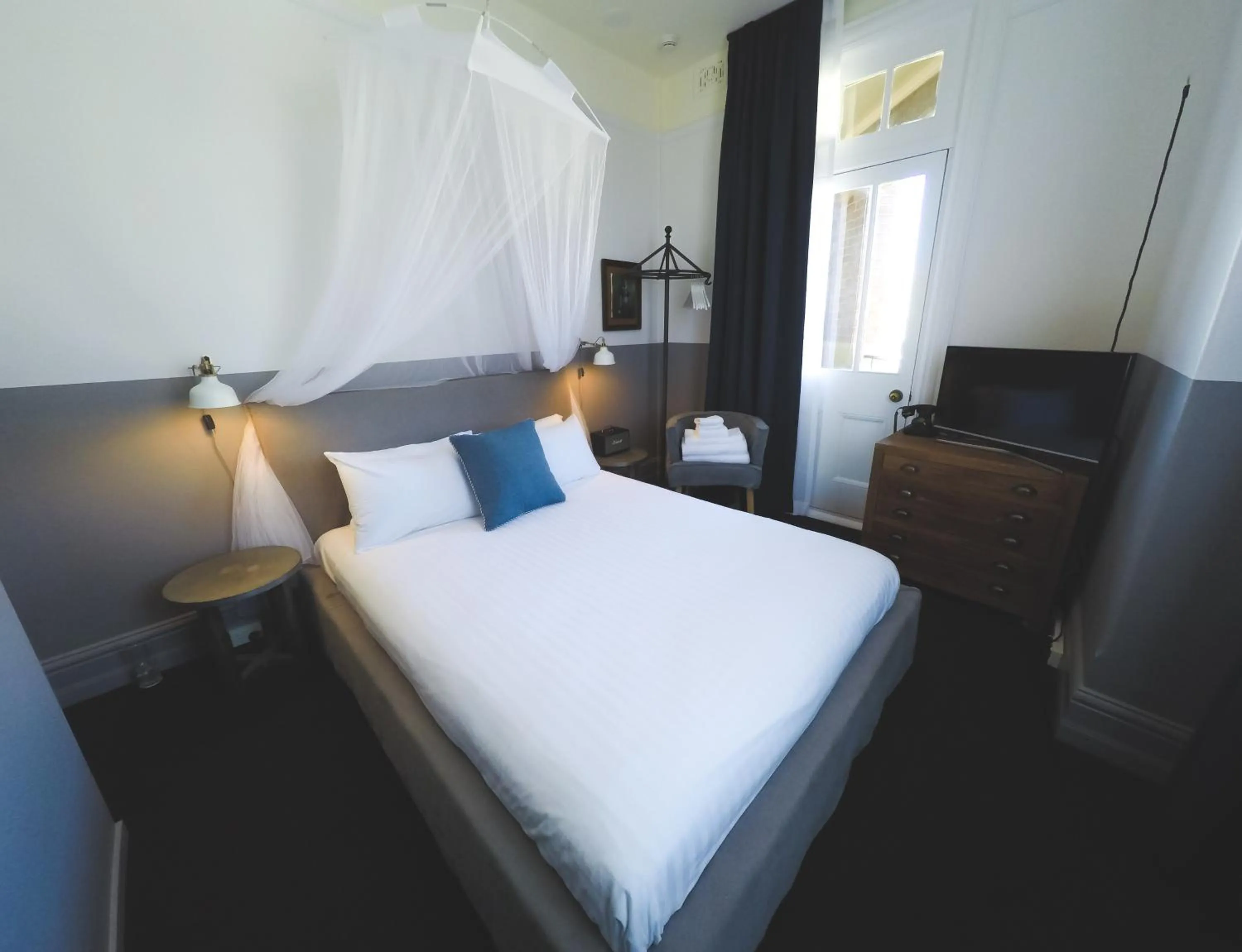 Photo of the whole room, Bed in Hotel Palisade