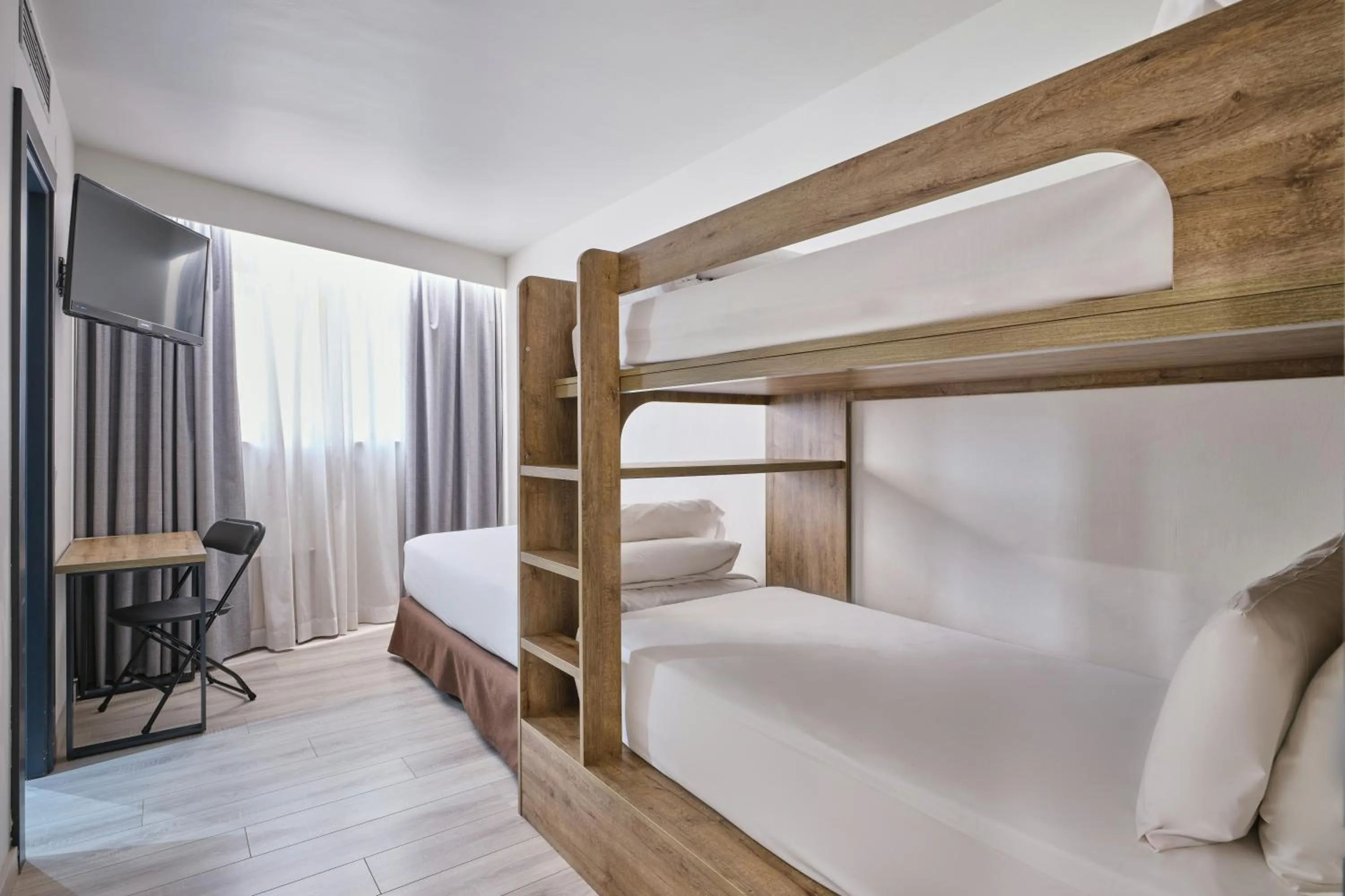 Bedroom, Bed in Exe Prisma