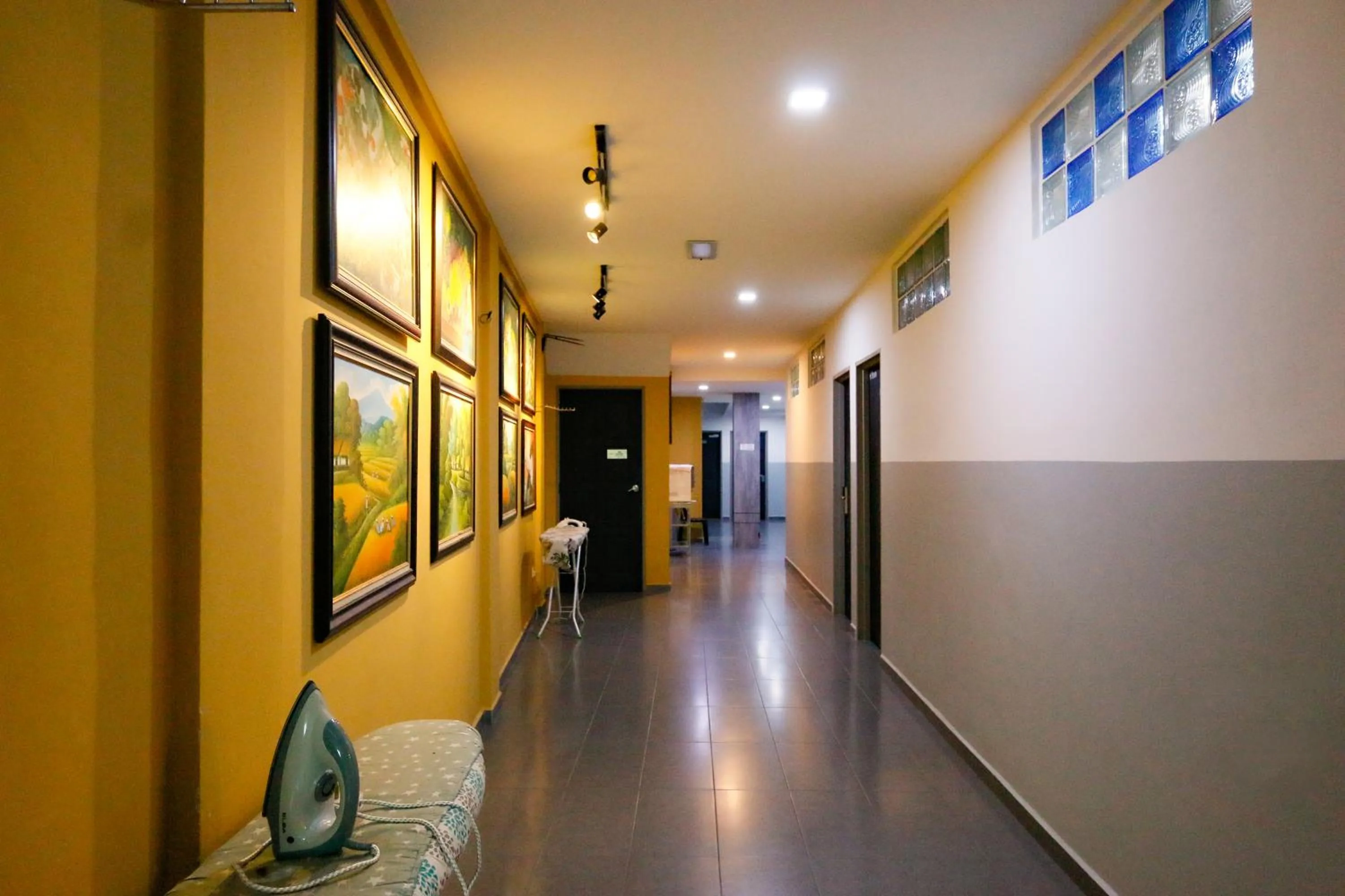 Area and facilities in Travelland Hotel