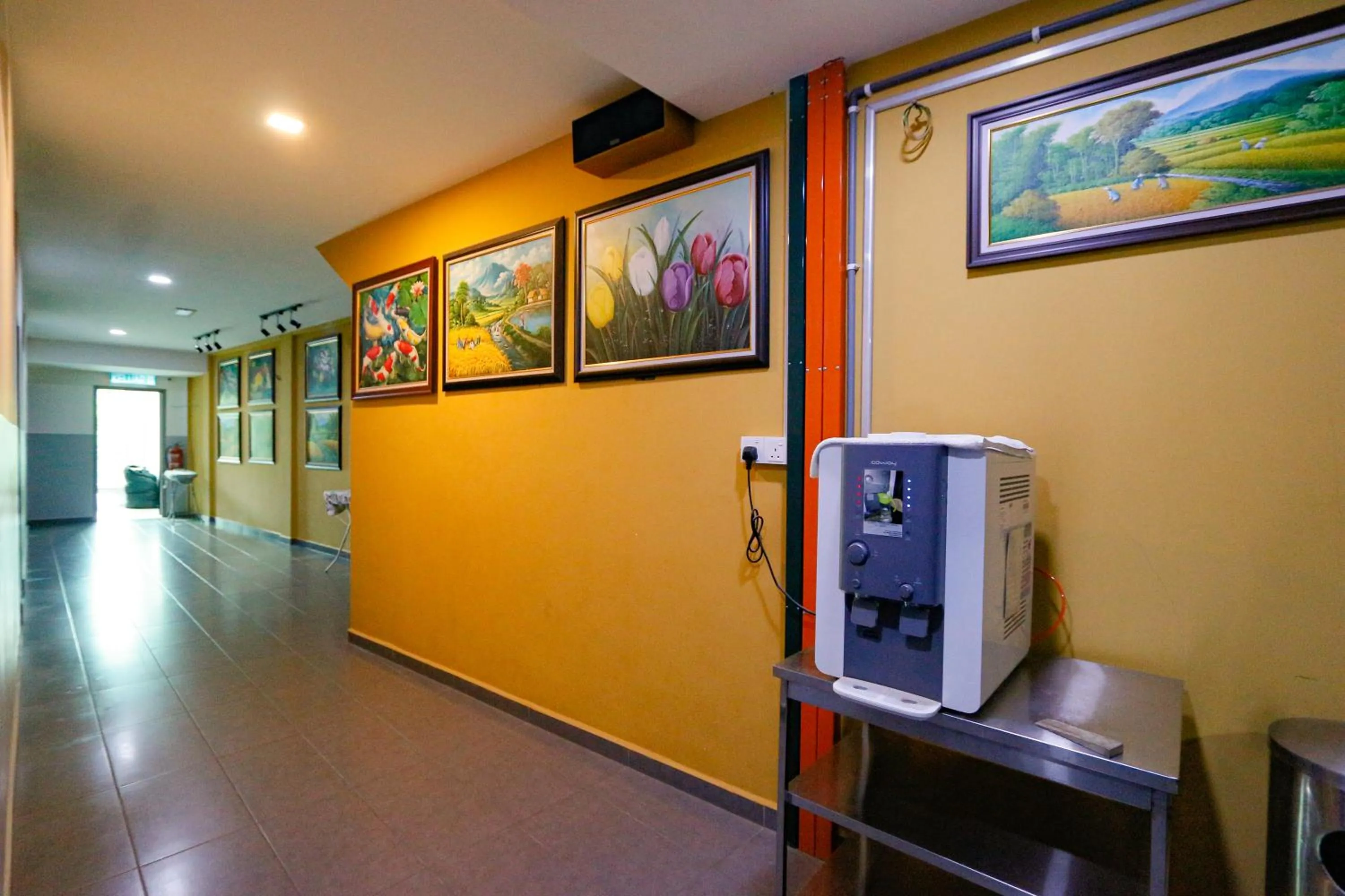 Area and facilities in Travelland Hotel