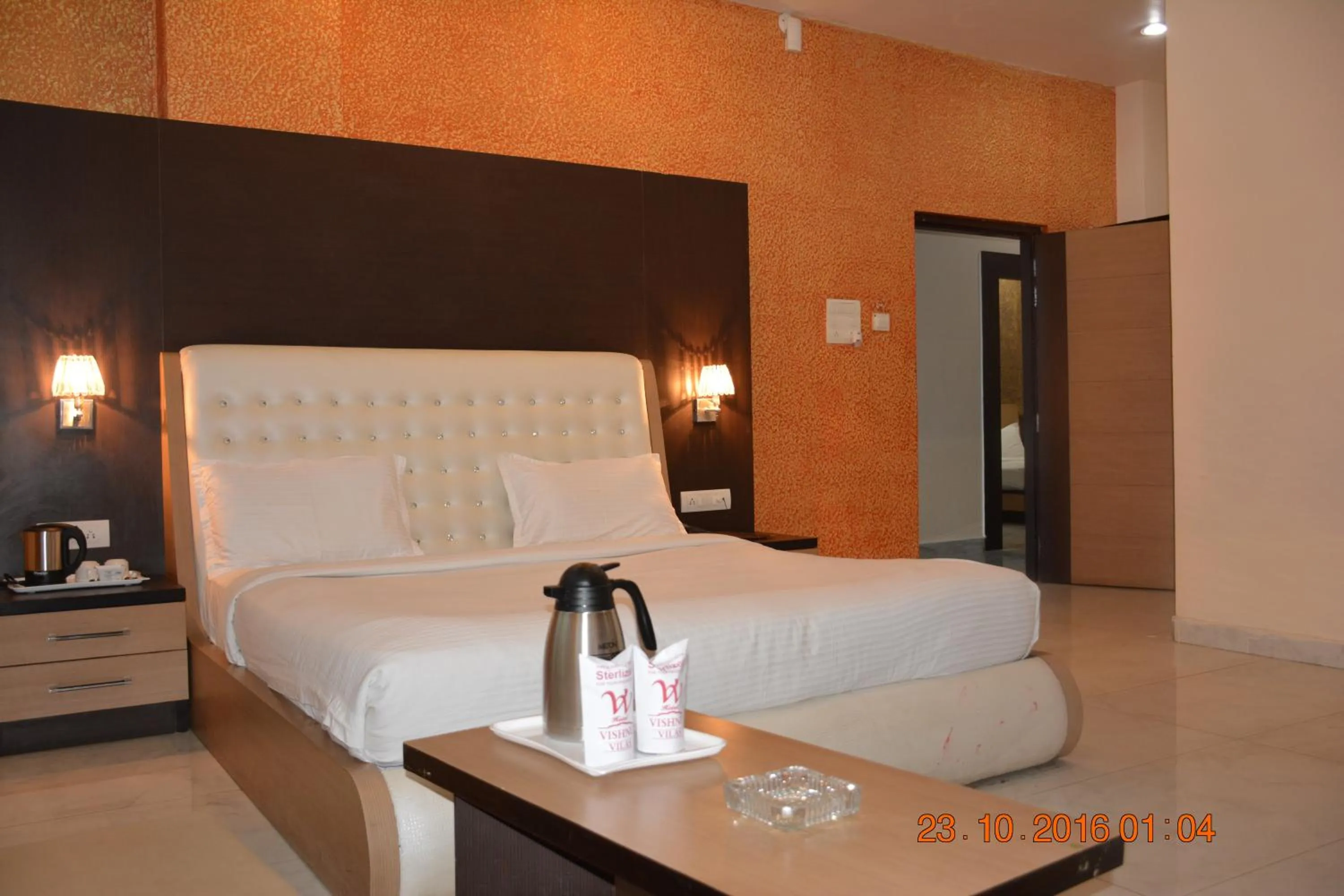 Other, Bed in Hotel Vishnu Vilas