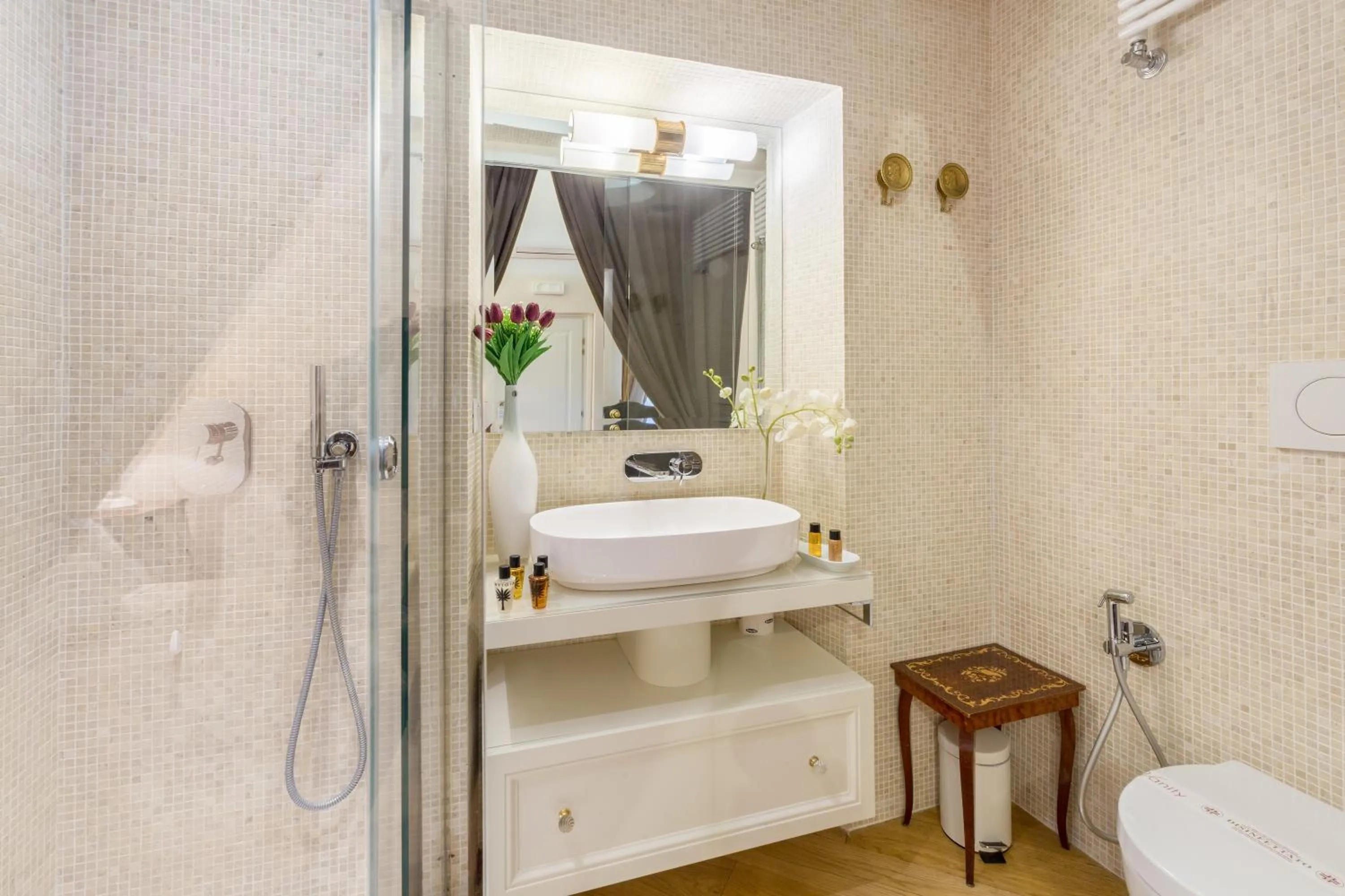 Shower in StarHome Pantheon